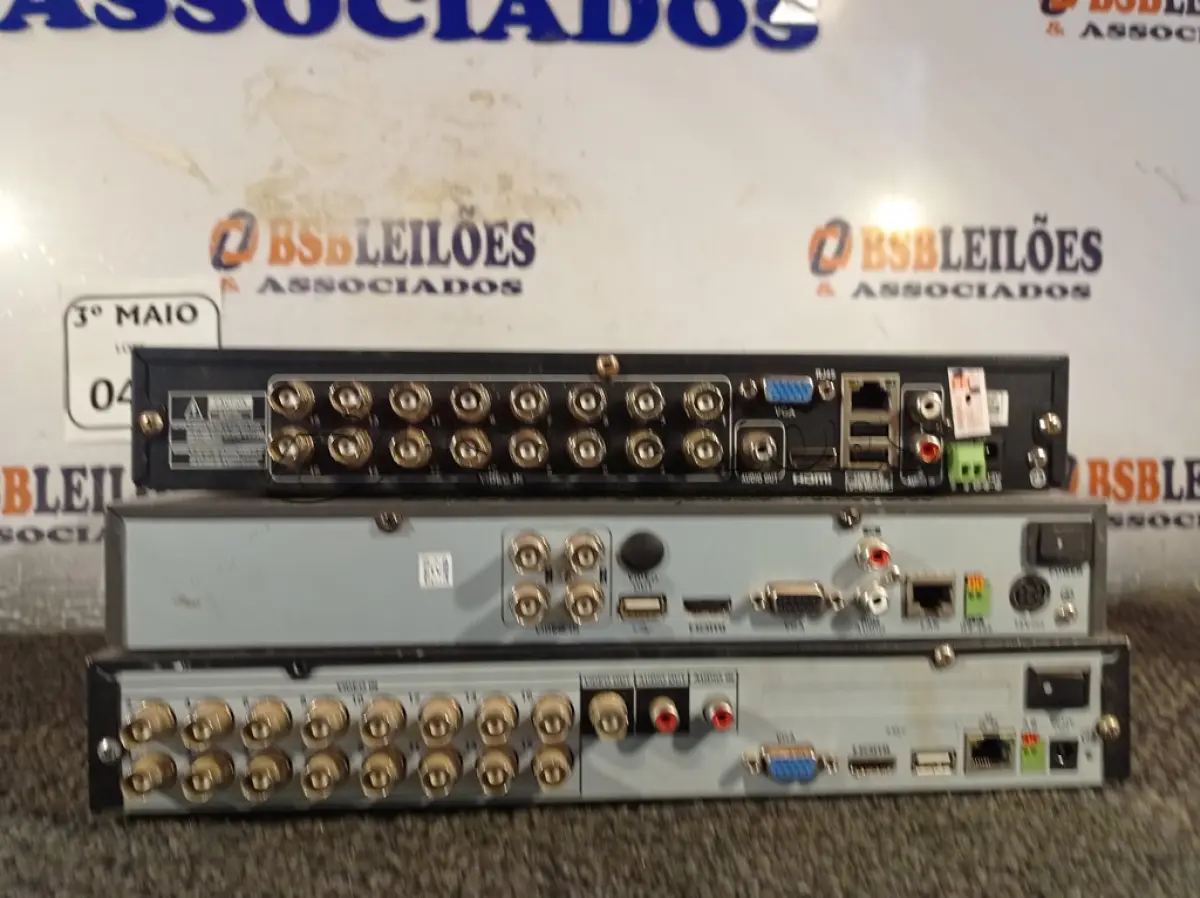 LOTE 041 - 03 APARELHOS DVR PARA CÂMERAS MARCAS E MODELOS DIVERSOS. (NO ESTADO) ATENÇÃO! FAZER A VISITAÇÃO ANTES DE ARREMATAR, NÃO SABEMOS SE FUNCIONA. LEILÃO NÃO TEM GARANTIA E NEM DEVOLUÇÃO, SUJEITO A POSSÍVEIS AVARIAS VISÍVEIS/OCULTAS E/OU AUSÊNCIA DE COMPONENTES.