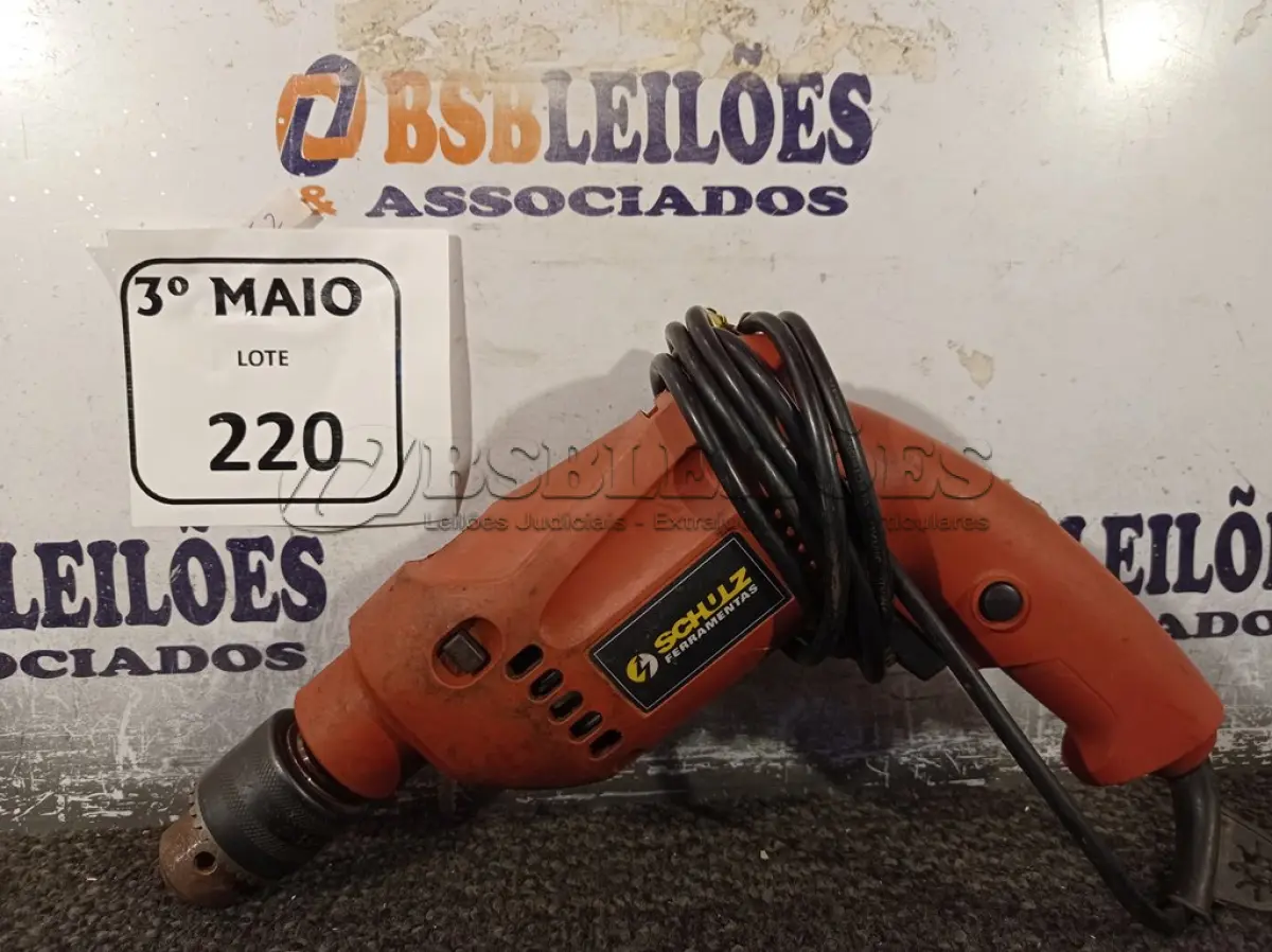 LOTE 220 - 01 PARAFUSADEIRA/FURADEIRA MARCA SCHUZ 220V. (NO ESTADO) ATENÇÃO! FAZER A VISITAÇÃO ANTES DE ARREMATAR, NÃO SABEMOS SE FUNCIONA. LEILÃO NÃO TEM GARANTIA E NEM DEVOLUÇÃO, SUJEITO A POSSÍVEIS AVARIAS VISÍVEIS/OCULTAS E/OU AUSÊNCIA DE COMPONENTES.