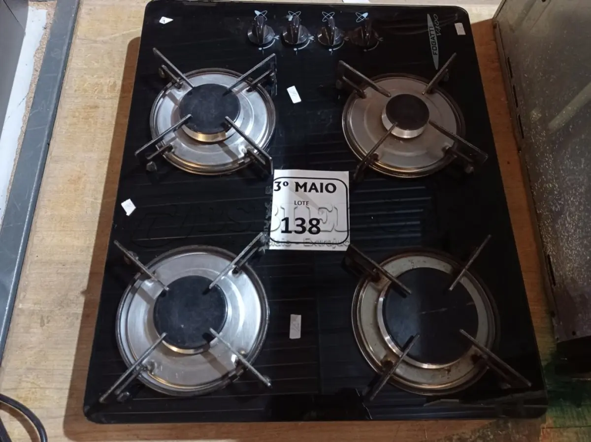 LOTE 138 - 01 COOKTOP MARCA FOGATTI V400. (NO ESTADO) ATENÇÃO! FAZER A VISITAÇÃO ANTES DE ARREMATAR, NÃO SABEMOS SE FUNCIONA. LEILÃO NÃO TEM GARANTIA E NEM DEVOLUÇÃO, SUJEITO A POSSÍVEIS AVARIAS VISÍVEIS/OCULTAS E/OU AUSÊNCIA DE COMPONENTES.