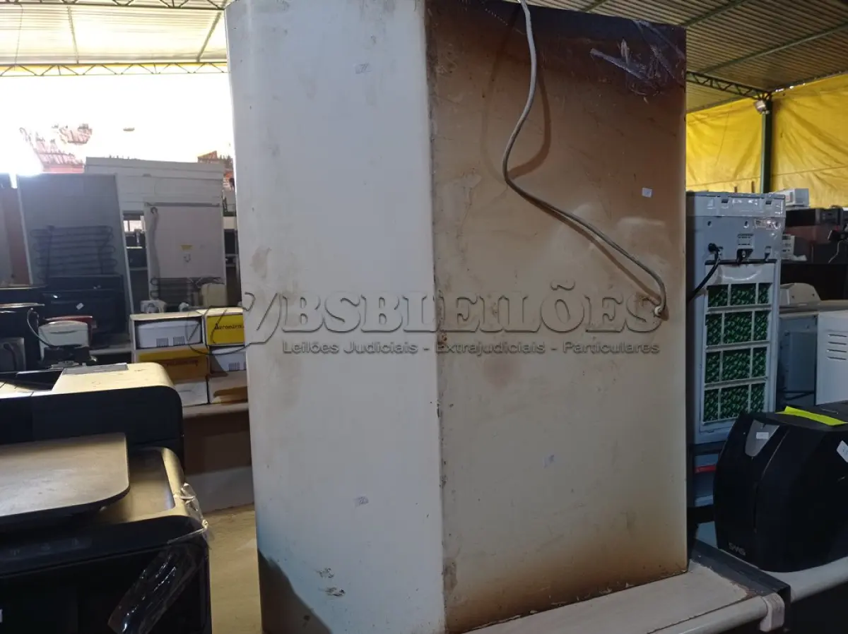 LOTE 215 - 01 SAUNA MARCA SODRAMAR E 01 SUGAR COM AVARIAS. (NO ESTADO) ATENÇÃO! FAZER A VISITAÇÃO ANTES DE ARREMATAR, NÃO SABEMOS SE FUNCIONA. LEILÃO NÃO TEM GARANTIA E NEM DEVOLUÇÃO, SUJEITO A POSSÍVEIS AVARIAS VISÍVEIS/OCULTAS E/OU AUSÊNCIA DE COMPONENTES.