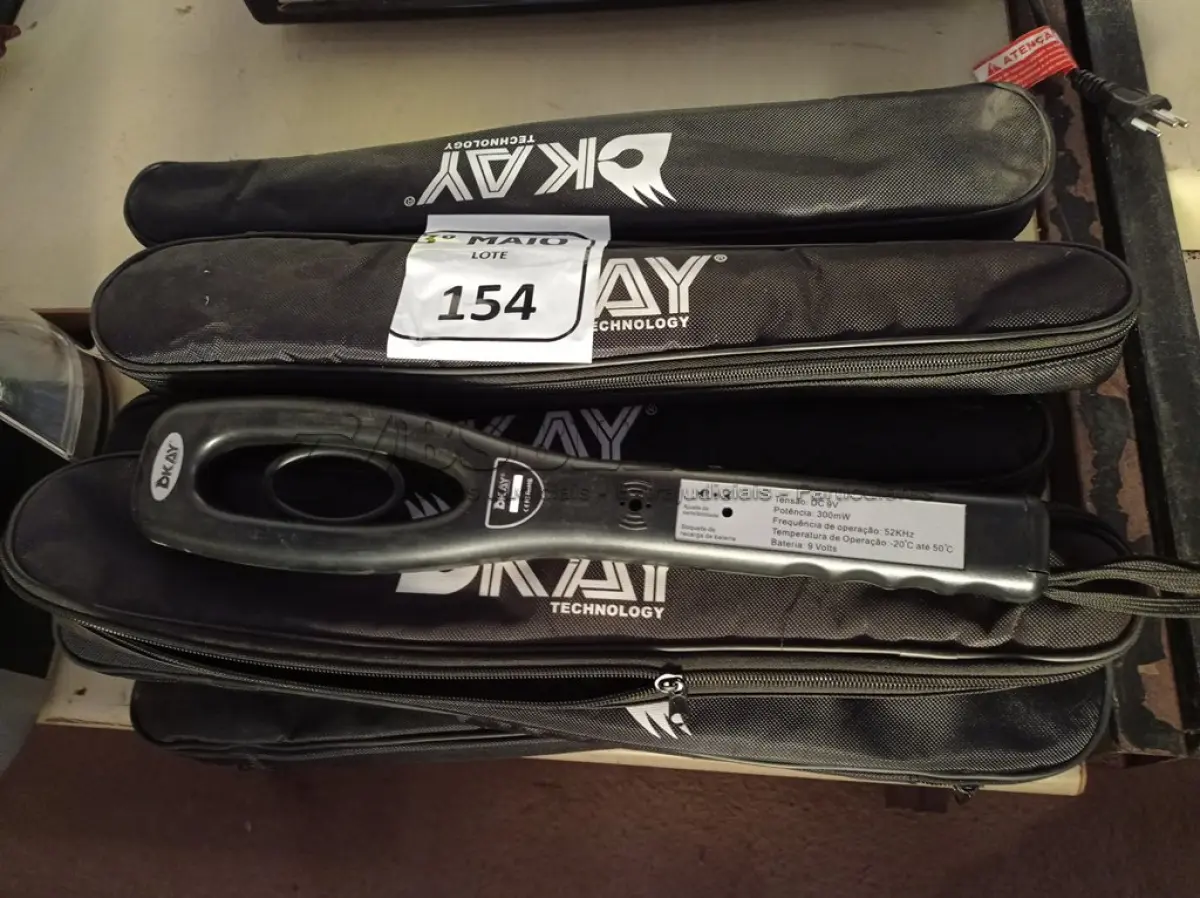 LOTE 154 - 10 DETECTORES DE METAL. (NO ESTADO) ATENÇÃO! FAZER A VISITAÇÃO ANTES DE ARREMATAR, NÃO SABEMOS SE FUNCIONA. LEILÃO NÃO TEM GARANTIA E NEM DEVOLUÇÃO, SUJEITO A POSSÍVEIS AVARIAS VISÍVEIS/OCULTAS E/OU AUSÊNCIA DE COMPONENTES.
