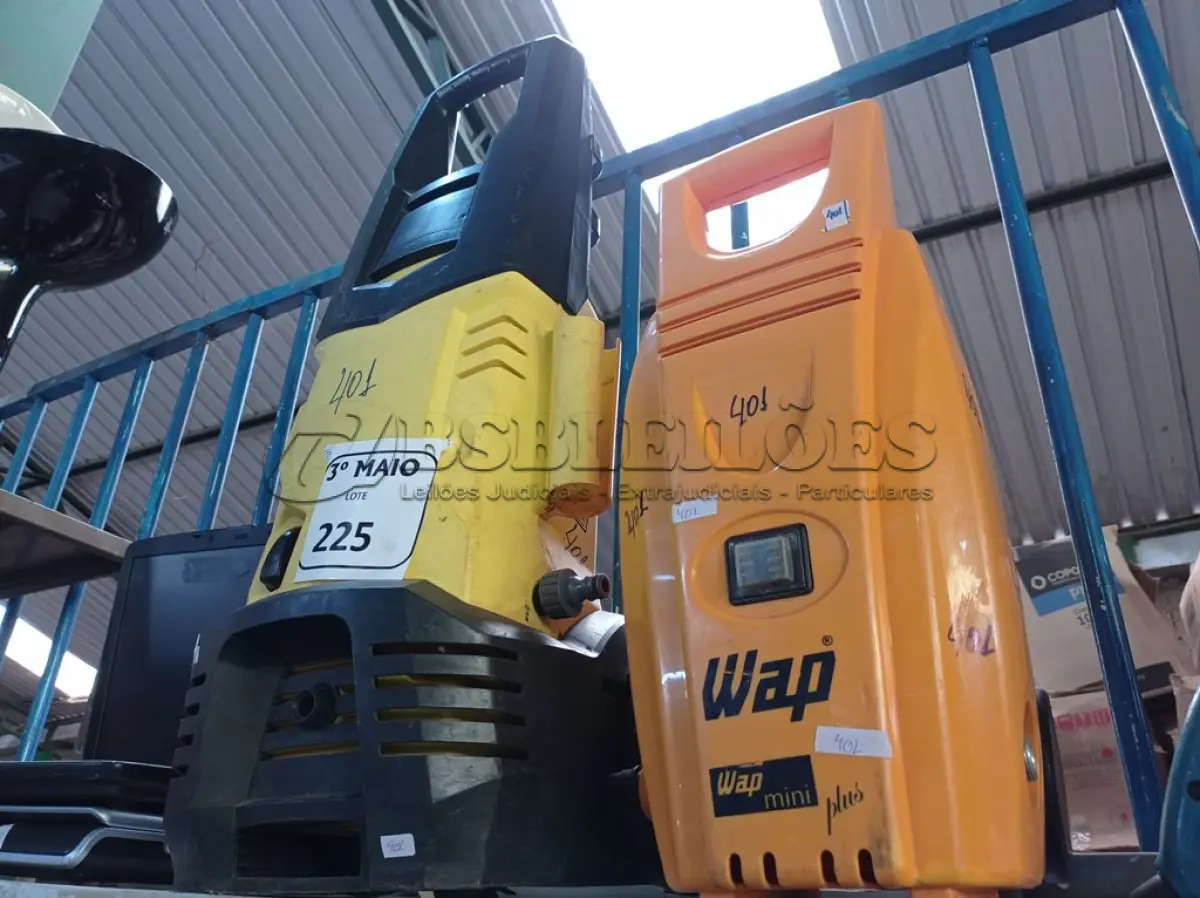 LOTE 225 - 02 LAVADORAS DE ALTA PRESSÃO COM AVARIAS. (NO ESTADO) ATENÇÃO! FAZER A VISITAÇÃO ANTES DE ARREMATAR, NÃO SABEMOS SE FUNCIONA. LEILÃO NÃO TEM GARANTIA E NEM DEVOLUÇÃO, SUJEITO A POSSÍVEIS AVARIAS VISÍVEIS/OCULTAS E/OU AUSÊNCIA DE COMPONENTES.