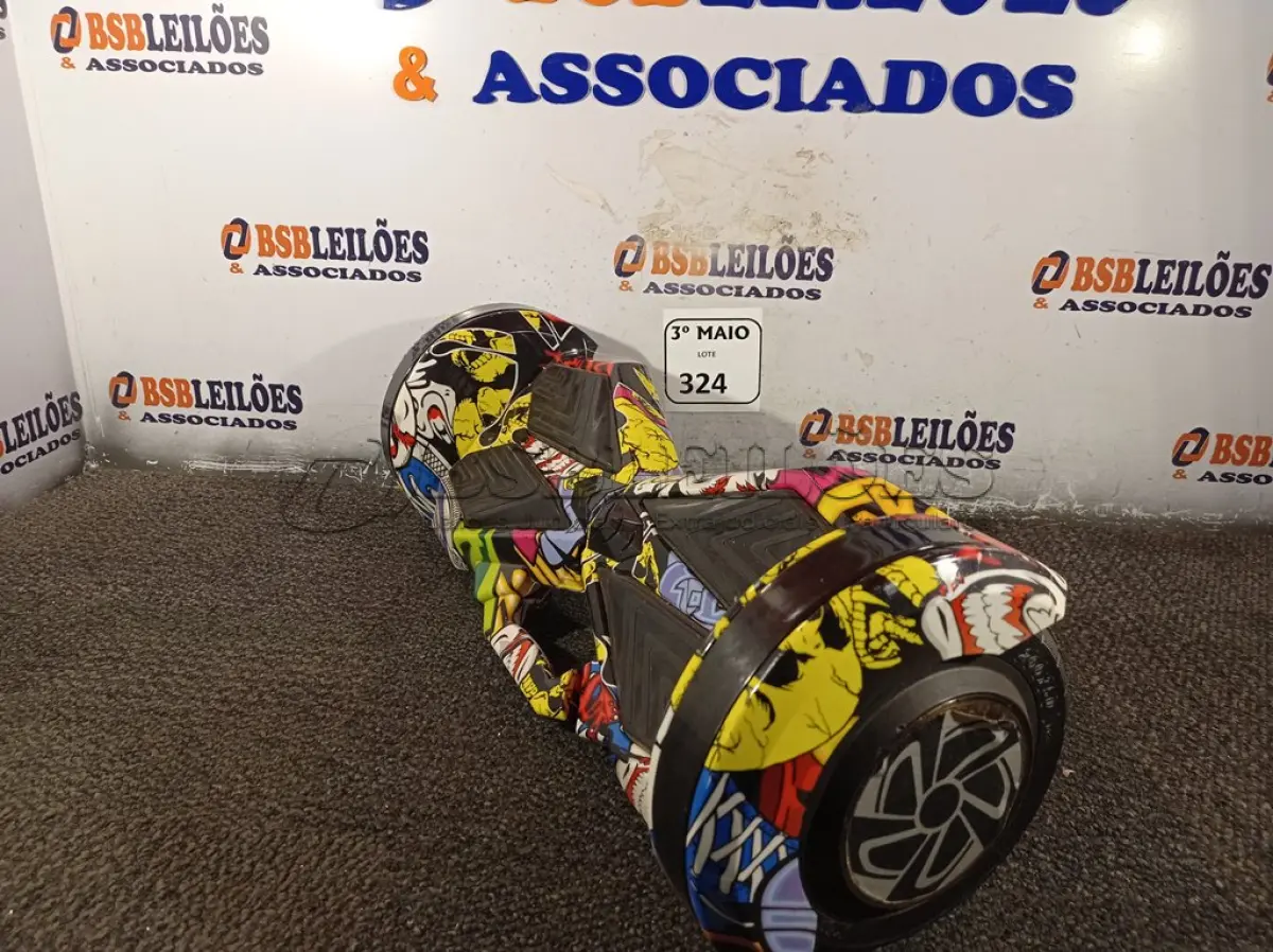 LOTE 324 - 01 HOVERBOARD ELÉTRICO SEM CARREGADOR. (NO ESTADO) ATENÇÃO! FAZER A VISITAÇÃO ANTES DE ARREMATAR, NÃO SABEMOS SE FUNCIONA. LEILÃO NÃO TEM GARANTIA E NEM DEVOLUÇÃO, SUJEITO A POSSÍVEIS AVARIAS VISÍVEIS/OCULTAS E/OU AUSÊNCIA DE COMPONENTES.
