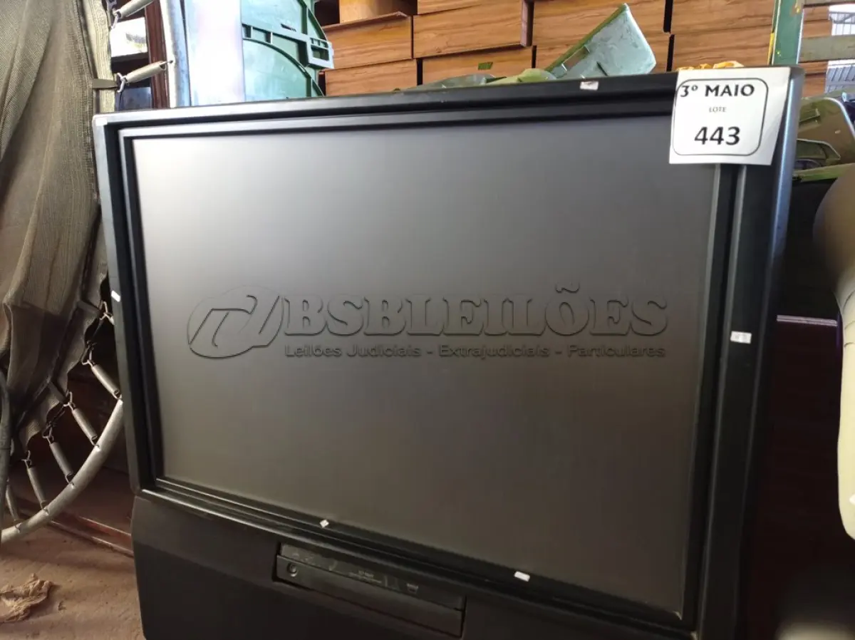 LOTE 443 - 01 PROJETOR MONITOR RECEIVER MODELO: SD-P4681 MARCA PIONNER 110V. (NO ESTADO) ATENÇÃO! FAZER A VISITAÇÃO ANTES DE ARREMATAR, NÃO SABEMOS SE FUNCIONA. LEILÃO NÃO TEM GARANTIA E NEM DEVOLUÇÃO, SUJEITO A POSSÍVEIS AVARIAS VISÍVEIS/OCULTAS E/OU AUSÊNCIA DE COMPONENTES.