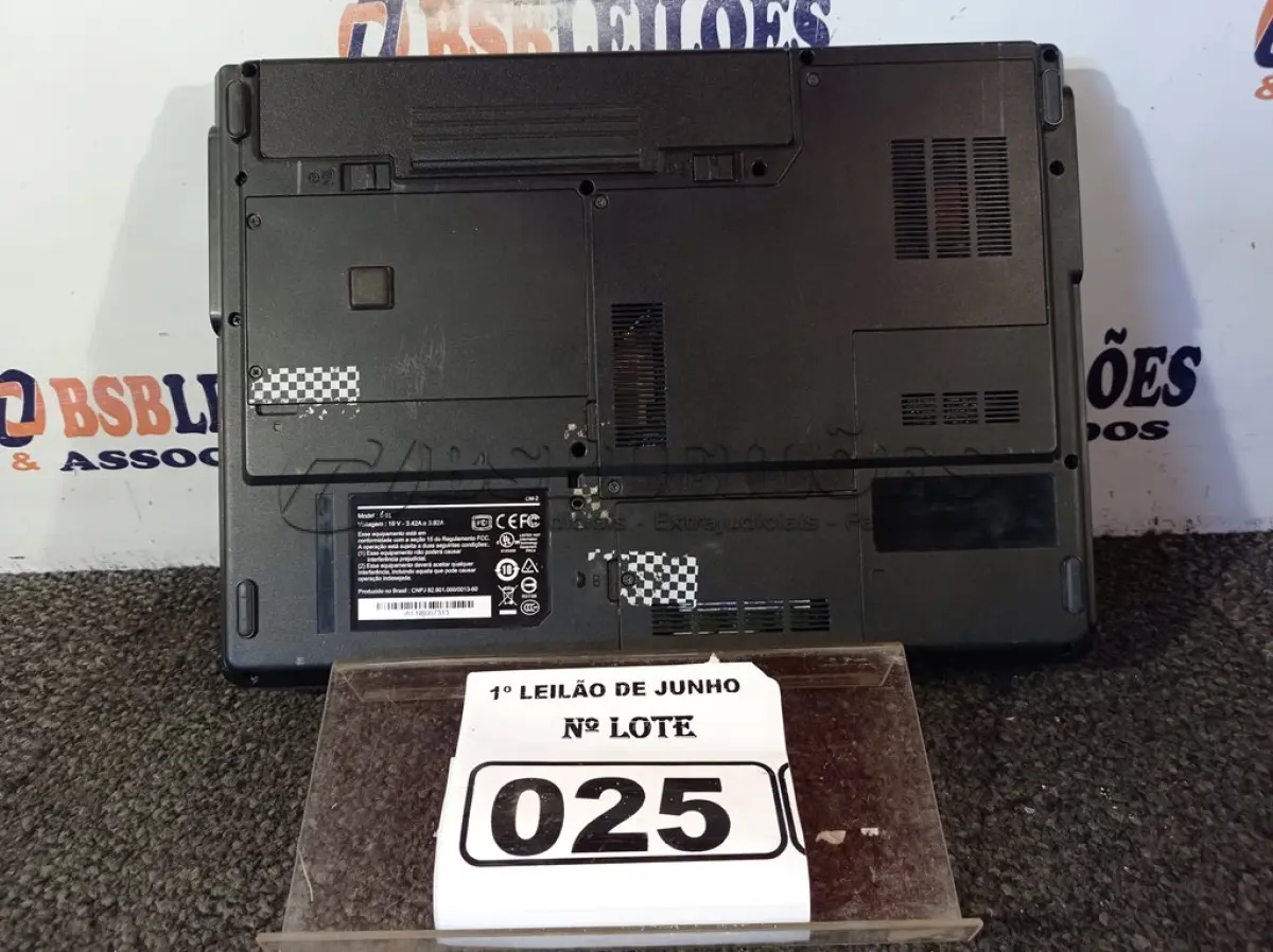 LOTE 025 - 01 NOTEBOOK MARCA INTELBRAS. (LIGANDO) (NO ESTADO) ATENÇÃO! FAZER A VISITAÇÃO ANTES DE ARREMATAR, NÃO SABEMOS SE FUNCIONA. LEILÃO NÃO TEM GARANTIA E NEM DEVOLUÇÃO, SUJEITO A POSSÍVEIS AVARIAS VISÍVEIS/OCULTAS E/OU AUSÊNCIA DE COMPONENTES.
