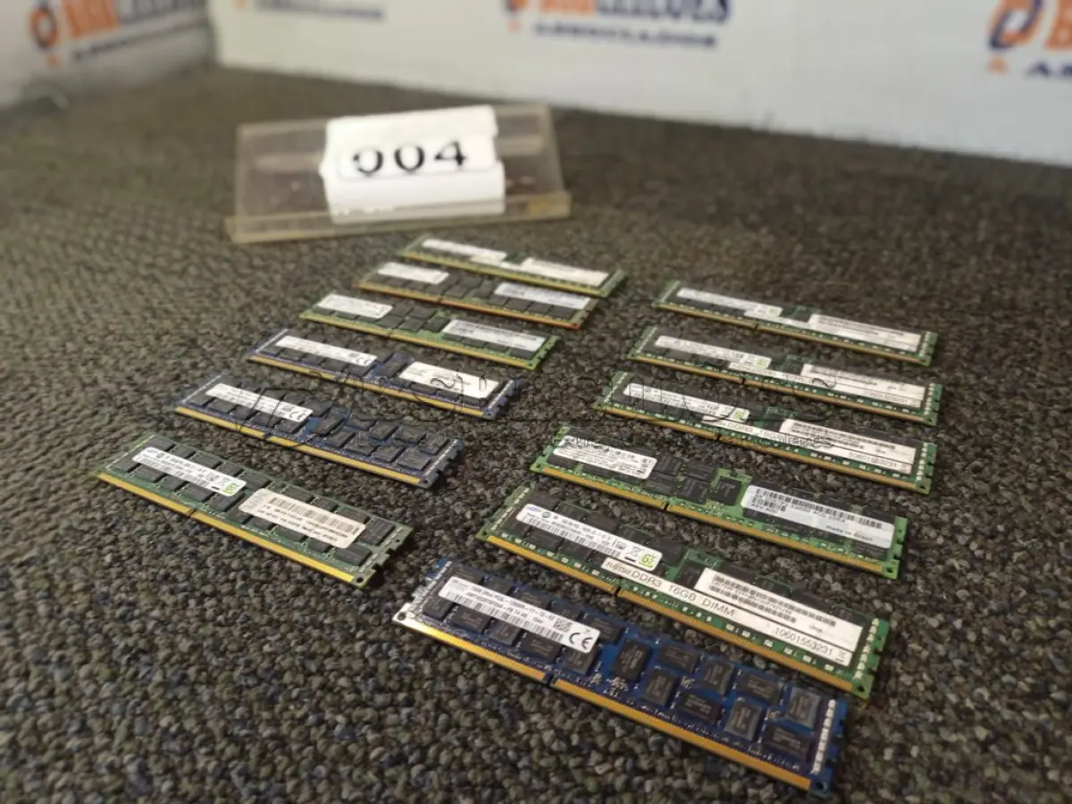 LOTE 004 - 01 LOTE COM 12 MEMÓRIAS PARA SERVIDOR, SENDO 11 DE 16GB E 01 DE 8GB. (NO ESTADO) ATENÇÃO! FAZER A VISITAÇÃO ANTES DE ARREMATAR, NÃO SABEMOS SE FUNCIONA. LEILÃO NÃO TEM GARANTIA E NEM DEVOLUÇÃO, SUJEITO A POSSÍVEIS AVARIAS VISÍVEIS/OCULTAS E/OU AUSÊNCIA DE COMPONENTES.