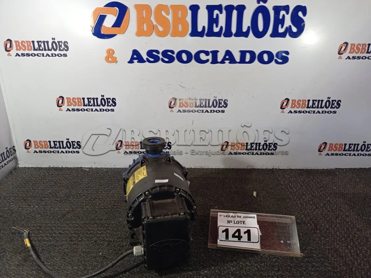 LOTE 141 - 01 MOTOBOMBA EXCLUSIVAMENTE REFRIGERADA POR ÁGUA MODELO: MB42, 1,12KW (1,5CV) SYLLENT 220V. (NO ESTADO) ATENÇÃO! FAZER A VISITAÇÃO ANTES DE ARREMATAR, NÃO SABEMOS SE FUNCIONA. LEILÃO NÃO TEM GARANTIA E NEM DEVOLUÇÃO, SUJEITO A POSSÍVEIS AVARIAS VISÍVEIS/OCULTAS E/OU AUSÊNCIA DE COMPONENTES.
