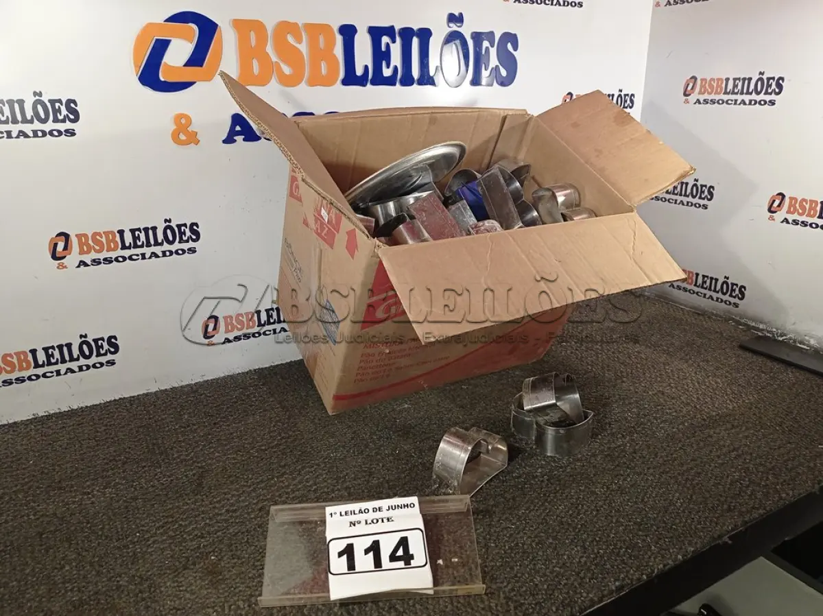LOTE 114 - 01 LOTE COM FORMAS DE ASSAR EM FORMATO DE LETRA. (NO ESTADO) ATENÇÃO! FAZER A VISITAÇÃO ANTES DE ARREMATAR, NÃO SABEMOS SE FUNCIONA. LEILÃO NÃO TEM GARANTIA E NEM DEVOLUÇÃO, SUJEITO A POSSÍVEIS AVARIAS VISÍVEIS/OCULTAS E/OU AUSÊNCIA DE COMPONENTES.