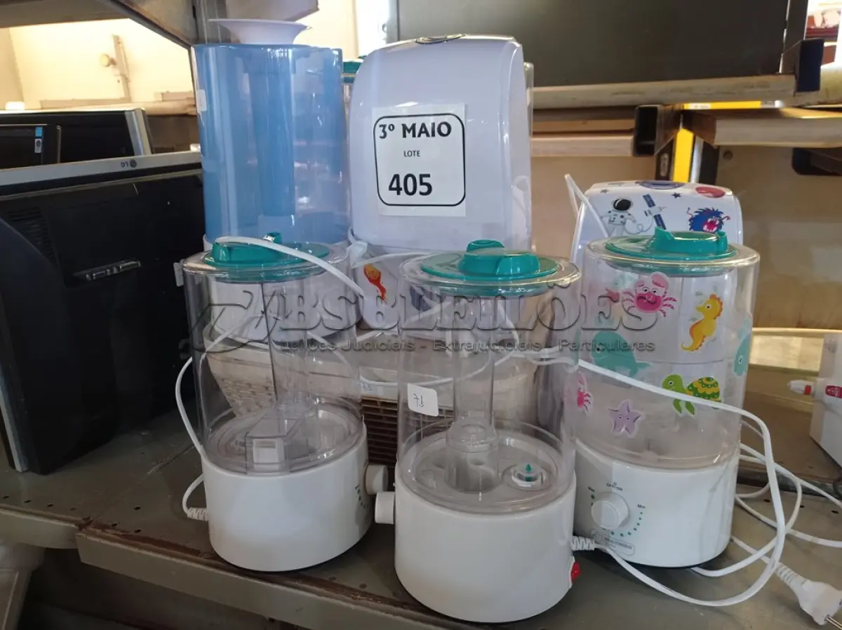 LOTE 405 - 09 UMIDIFICADORES DIVERSOS. (NO ESTADO) ATENÇÃO! FAZER A VISITAÇÃO ANTES DE ARREMATAR, NÃO SABEMOS SE FUNCIONA. LEILÃO NÃO TEM GARANTIA E NEM DEVOLUÇÃO, SUJEITO A POSSÍVEIS AVARIAS VISÍVEIS/OCULTAS E/OU AUSÊNCIA DE COMPONENTES.