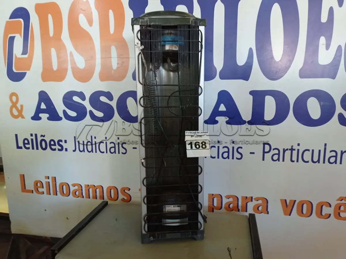 LOTE 168 - 01 BEBEDOURO REFRIGERADO PARA GARRAFÃO 220V. (NO ESTADO) ATENÇÃO! FAZER A VISITAÇÃO ANTES DE ARREMATAR, NÃO SABEMOS SE FUNCIONA. LEILÃO NÃO TEM GARANTIA E NEM DEVOLUÇÃO, SUJEITO A POSSÍVEIS AVARIAS VISÍVEIS/OCULTAS E/OU AUSÊNCIA DE COMPONENTES.