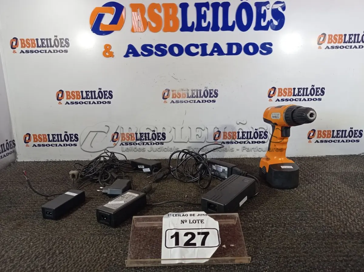 LOTE 127 - 01 LOTE COM 06 FONTES PARA PC E 01 PARAFUSADEIRA SEM FIO 18V MARCA MASTER HOME. (NO ESTADO) ATENÇÃO! FAZER A VISITAÇÃO ANTES DE ARREMATAR, NÃO SABEMOS SE FUNCIONA. LEILÃO NÃO TEM GARANTIA E NEM DEVOLUÇÃO, SUJEITO A POSSÍVEIS AVARIAS VISÍVEIS/OCULTAS E/OU AUSÊNCIA DE COMPONENTES.