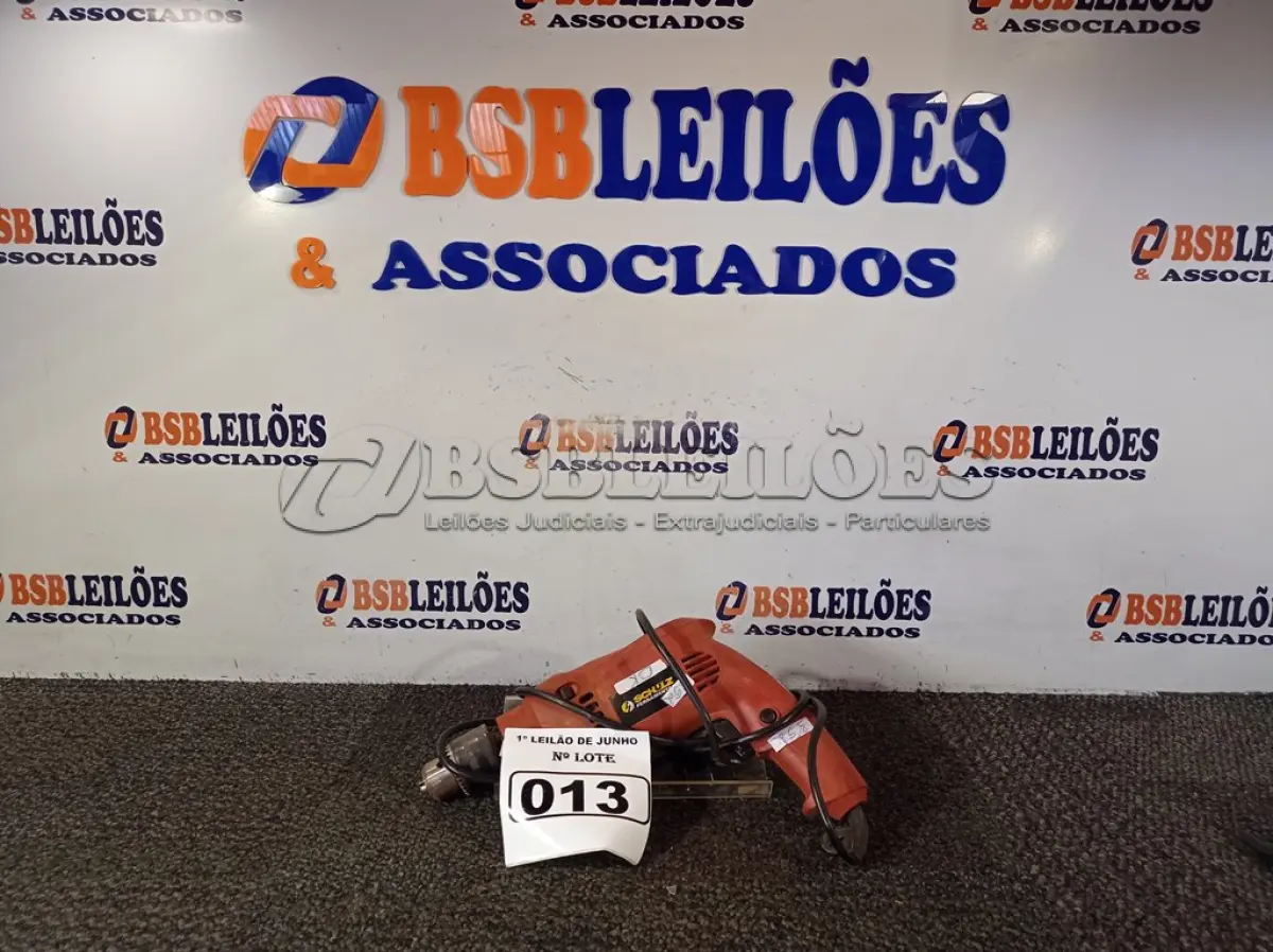 LOTE 013 - 01 PARAFUSADEIRA/FURADEIRA MARCA SCHUZ 220V. (NO ESTADO) ATENÇÃO! FAZER A VISITAÇÃO ANTES DE ARREMATAR, NÃO SABEMOS SE FUNCIONA. LEILÃO NÃO TEM GARANTIA E NEM DEVOLUÇÃO, SUJEITO A POSSÍVEIS AVARIAS VISÍVEIS/OCULTAS E/OU AUSÊNCIA DE COMPONENTES.