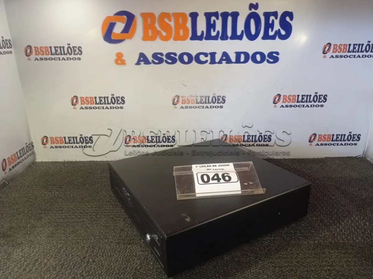 LOTE 046 - 01 CAIXA REGISTRADORA PARA DINHEIRO MANUAL. (NO ESTADO) ATENÇÃO! FAZER A VISITAÇÃO ANTES DE ARREMATAR, NÃO SABEMOS SE FUNCIONA. LEILÃO NÃO TEM GARANTIA E NEM DEVOLUÇÃO, SUJEITO A POSSÍVEIS AVARIAS VISÍVEIS/OCULTAS E/OU AUSÊNCIA DE COMPONENTES.