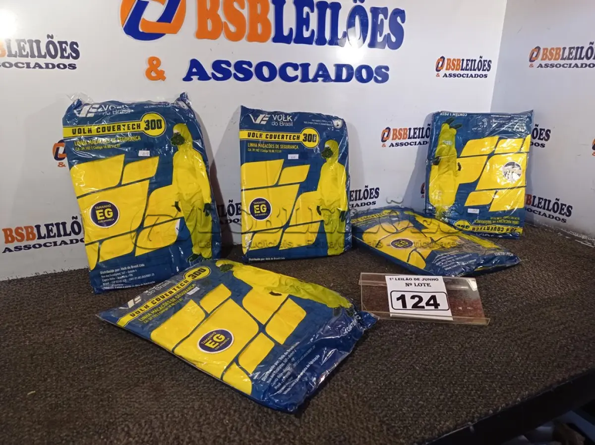LOTE 124 - 01 LOTE COM 05 MACACÕES VOLH COVERTECH 300. (NOVO) (NO ESTADO) ATENÇÃO! FAZER A VISITAÇÃO ANTES DE ARREMATAR, NÃO SABEMOS SE FUNCIONA. LEILÃO NÃO TEM GARANTIA E NEM DEVOLUÇÃO, SUJEITO A POSSÍVEIS AVARIAS VISÍVEIS/OCULTAS E/OU AUSÊNCIA DE COMPONENTES.