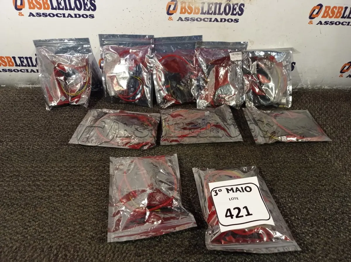 LOTE 421 - 01 LOTE COM 10 PLACAS PCI USB. (NO ESTADO) ATENÇÃO! FAZER A VISITAÇÃO ANTES DE ARREMATAR, NÃO SABEMOS SE FUNCIONA. LEILÃO NÃO TEM GARANTIA E NEM DEVOLUÇÃO, SUJEITO A POSSÍVEIS AVARIAS VISÍVEIS/OCULTAS E/OU AUSÊNCIA DE COMPONENTES.