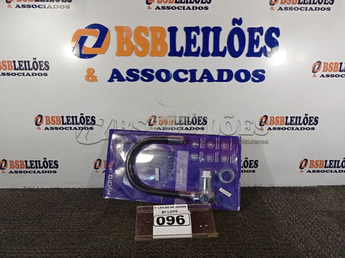LOTE 096 - 01 TORNEIRA DE COZINHA PAREDE HYDRAMOTION HYDRA. (NO ESTADO) ATENÇÃO! FAZER A VISITAÇÃO ANTES DE ARREMATAR, NÃO SABEMOS SE FUNCIONA. LEILÃO NÃO TEM GARANTIA E NEM DEVOLUÇÃO, SUJEITO A POSSÍVEIS AVARIAS VISÍVEIS/OCULTAS E/OU AUSÊNCIA DE COMPONENTES.