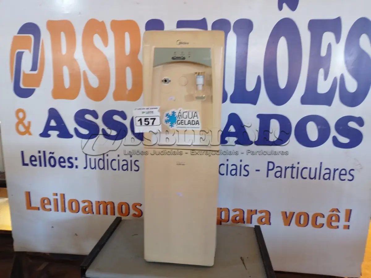 LOTE 157 - 01 PURIFICADOR DE ÁGUA PARA GARRAFÃO MARCA MIDEA. (NO ESTADO) ATENÇÃO! FAZER A VISITAÇÃO ANTES DE ARREMATAR, NÃO SABEMOS SE FUNCIONA. LEILÃO NÃO TEM GARANTIA E NEM DEVOLUÇÃO, SUJEITO A POSSÍVEIS AVARIAS VISÍVEIS/OCULTAS E/OU AUSÊNCIA DE COMPONENTES.