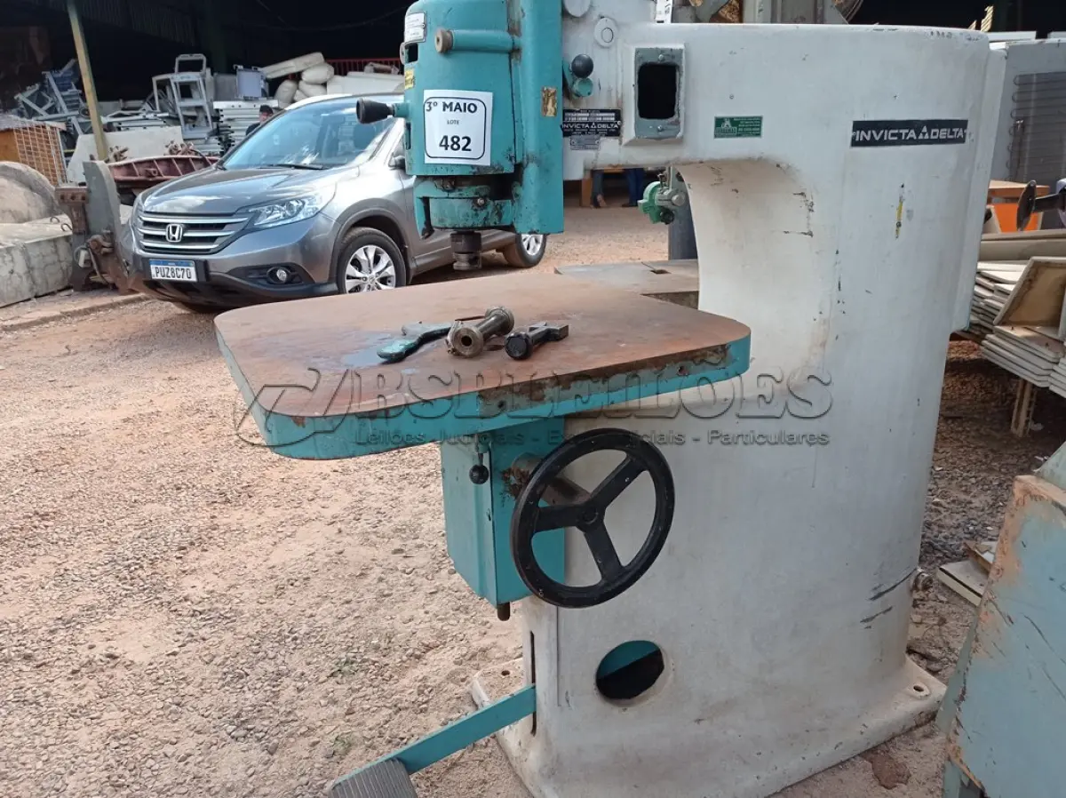 LOTE 482 - 01 TUPIA SUPERIOR COPIADORA MARCA INVICTA. (NO ESTADO) ATENÇÃO! FAZER A VISITAÇÃO ANTES DE ARREMATAR, NÃO SABEMOS SE FUNCIONA. LEILÃO NÃO TEM GARANTIA E NEM DEVOLUÇÃO, SUJEITO A POSSÍVEIS AVARIAS VISÍVEIS/OCULTAS E/OU AUSÊNCIA DE COMPONENTES.