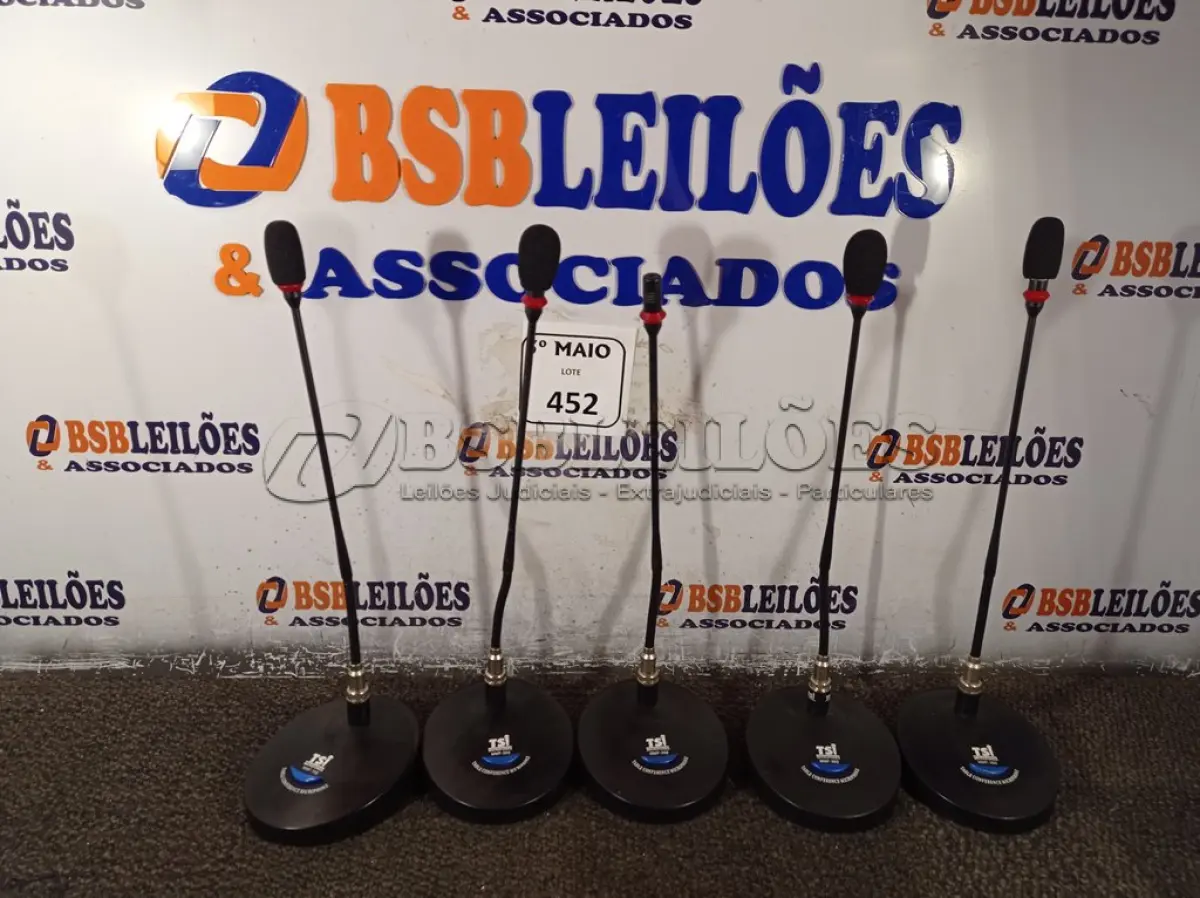 LOTE 452 - 05 MICROFONES DE MESA TSI MMF-302. (NO ESTADO) ATENÇÃO! FAZER A VISITAÇÃO ANTES DE ARREMATAR, NÃO SABEMOS SE FUNCIONA. LEILÃO NÃO TEM GARANTIA E NEM DEVOLUÇÃO, SUJEITO A POSSÍVEIS AVARIAS VISÍVEIS/OCULTAS E/OU AUSÊNCIA DE COMPONENTES.