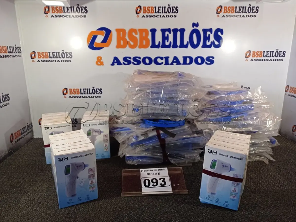 LOTE 093 - 40 MÁSCARAS DE PROTEÇÃO E 16 TERMÔMETROS DIGITAI. (NO ESTADO) ATENÇÃO! FAZER A VISITAÇÃO ANTES DE ARREMATAR, NÃO SABEMOS SE FUNCIONA. LEILÃO NÃO TEM GARANTIA E NEM DEVOLUÇÃO, SUJEITO A POSSÍVEIS AVARIAS VISÍVEIS/OCULTAS E/OU AUSÊNCIA DE COMPONENTES.