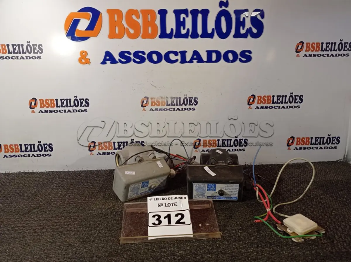 LOTE 312 - 02 AQUECEDORES PARA BANHEIRA. (NO ESTADO) ATENÇÃO! FAZER A VISITAÇÃO ANTES DE ARREMATAR, NÃO SABEMOS SE FUNCIONA. LEILÃO NÃO TEM GARANTIA E NEM DEVOLUÇÃO, SUJEITO A POSSÍVEIS AVARIAS VISÍVEIS/OCULTAS E/OU AUSÊNCIA DE COMPONENTES.