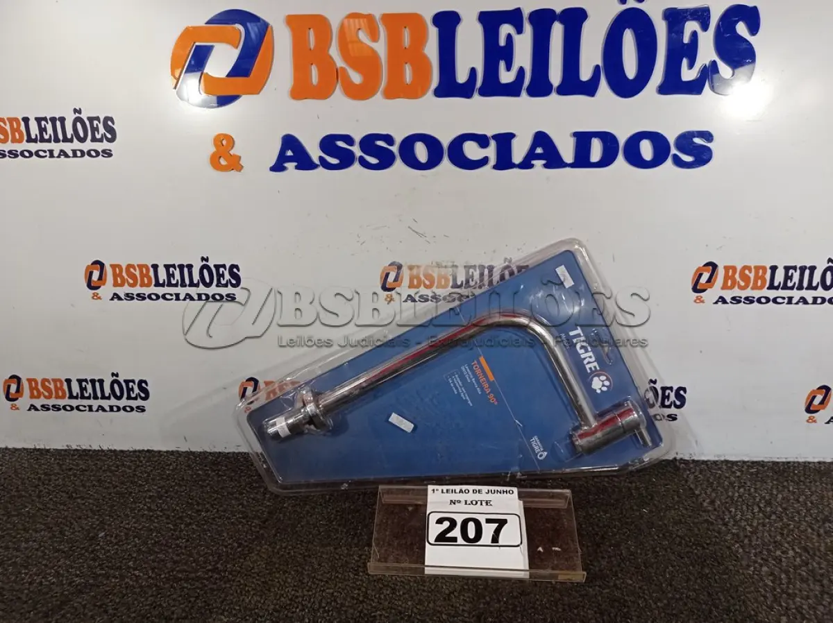 LOTE 207 - 01 TORNEIRA PARA LAVATÓRIO BANCADA ALTA GIOIA CR DN15 TIGRE. (NO ESTADO) ATENÇÃO! FAZER A VISITAÇÃO ANTES DE ARREMATAR, NÃO SABEMOS SE FUNCIONA. LEILÃO NÃO TEM GARANTIA E NEM DEVOLUÇÃO, SUJEITO A POSSÍVEIS AVARIAS VISÍVEIS/OCULTAS E/OU AUSÊNCIA DE COMPONENTES.