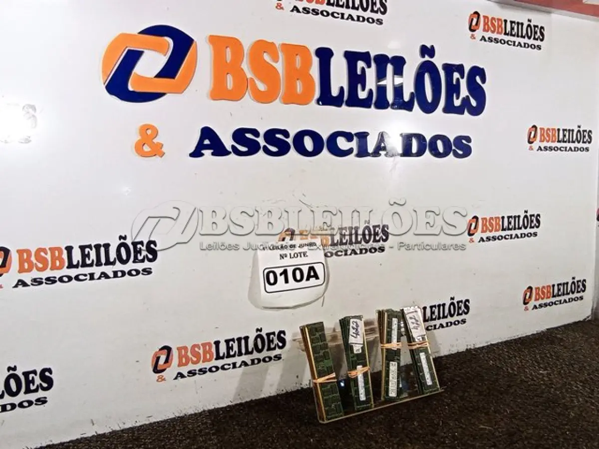 LOTE 010 - 16 PENTES DE MEMÓRIA PARA SERVIDOR DE 08GB CADA. (NO ESTADO) ATENÇÃO! FAZER A VISITAÇÃO ANTES DE ARREMATAR, NÃO SABEMOS SE FUNCIONA. LEILÃO NÃO TEM GARANTIA E NEM DEVOLUÇÃO, SUJEITO A POSSÍVEIS AVARIAS VISÍVEIS/OCULTAS E/OU AUSÊNCIA DE COMPONENTES.