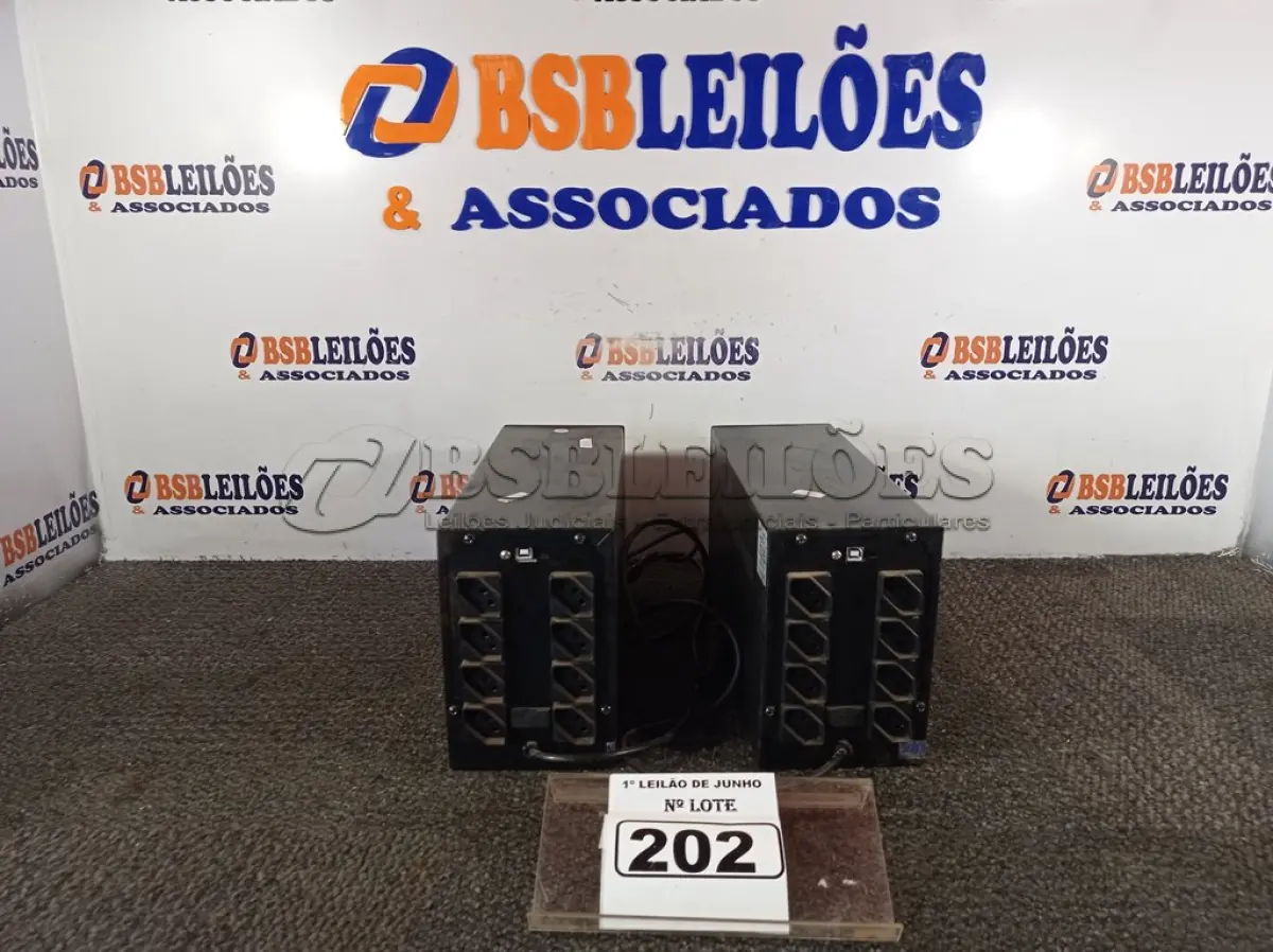 LOTE 202 - 02 NOBREAKS VSI DE 1400VA. (NO ESTADO) ATENÇÃO! FAZER A VISITAÇÃO ANTES DE ARREMATAR, NÃO SABEMOS SE FUNCIONA. LEILÃO NÃO TEM GARANTIA E NEM DEVOLUÇÃO, SUJEITO A POSSÍVEIS AVARIAS VISÍVEIS/OCULTAS E/OU AUSÊNCIA DE COMPONENTES.