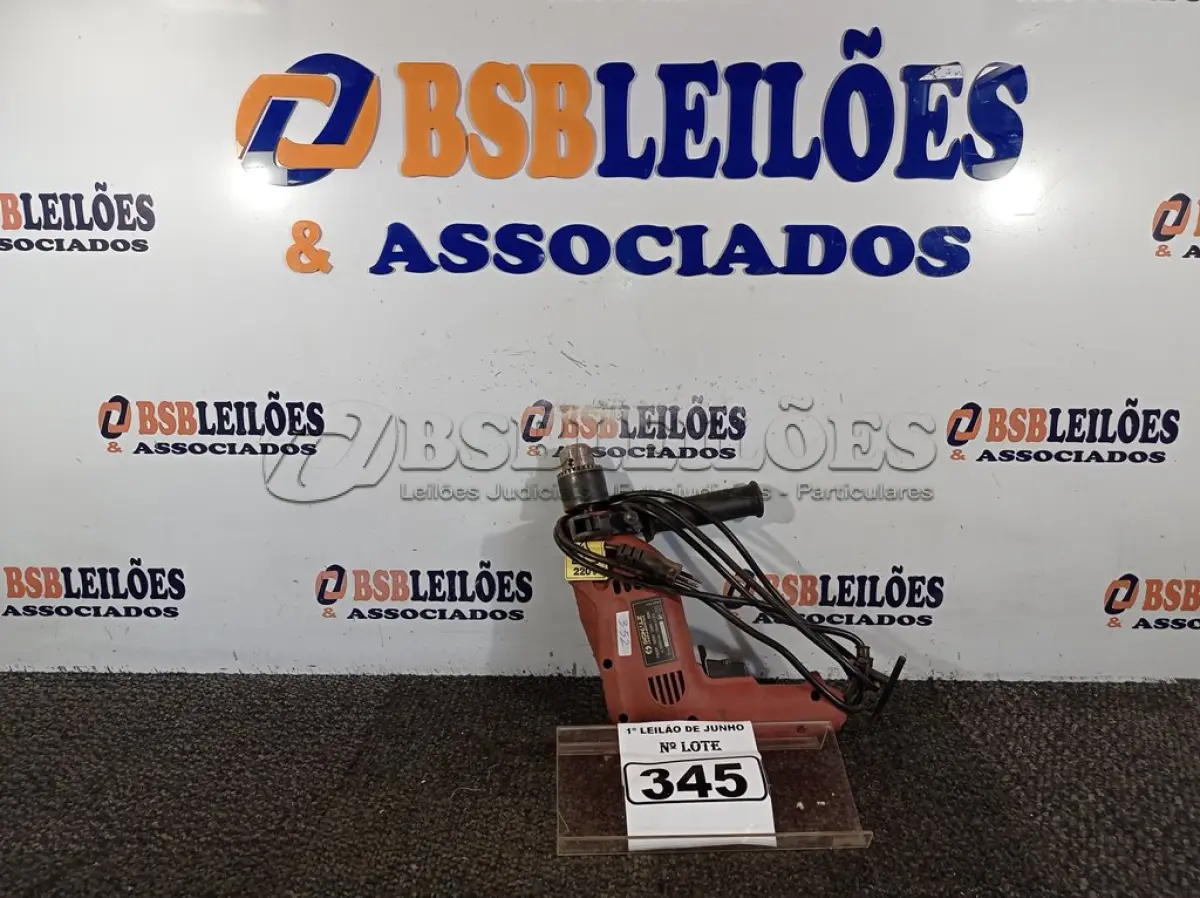 LOTE 345 - 01 PARAFUSADEIRA/FURADEIRA MARCA SCHUZ 220V. (NO ESTADO) ATENÇÃO! FAZER A VISITAÇÃO ANTES DE ARREMATAR, NÃO SABEMOS SE FUNCIONA. LEILÃO NÃO TEM GARANTIA E NEM DEVOLUÇÃO, SUJEITO A POSSÍVEIS AVARIAS VISÍVEIS/OCULTAS E/OU AUSÊNCIA DE COMPONENTES.