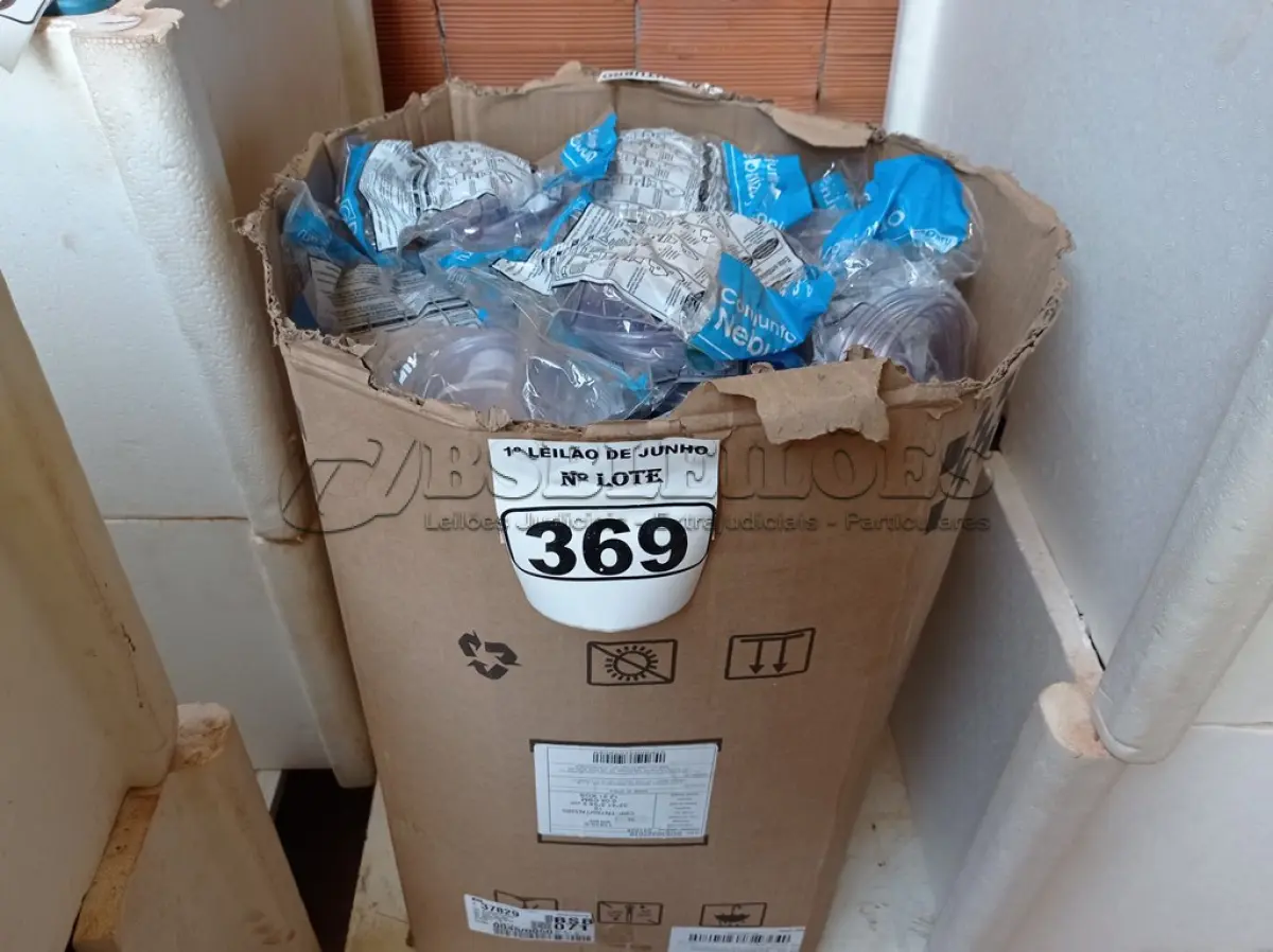 LOTE 369 - 01 LOTE COM GRANDE QUANTIDADE DE CONJUNTO DE NEBULIZAÇÃO. (NO ESTADO) ATENÇÃO! FAZER A VISITAÇÃO ANTES DE ARREMATAR, NÃO SABEMOS SE FUNCIONA. LEILÃO NÃO TEM GARANTIA E NEM DEVOLUÇÃO, SUJEITO A POSSÍVEIS AVARIAS VISÍVEIS/OCULTAS E/OU AUSÊNCIA DE COMPONENTES.