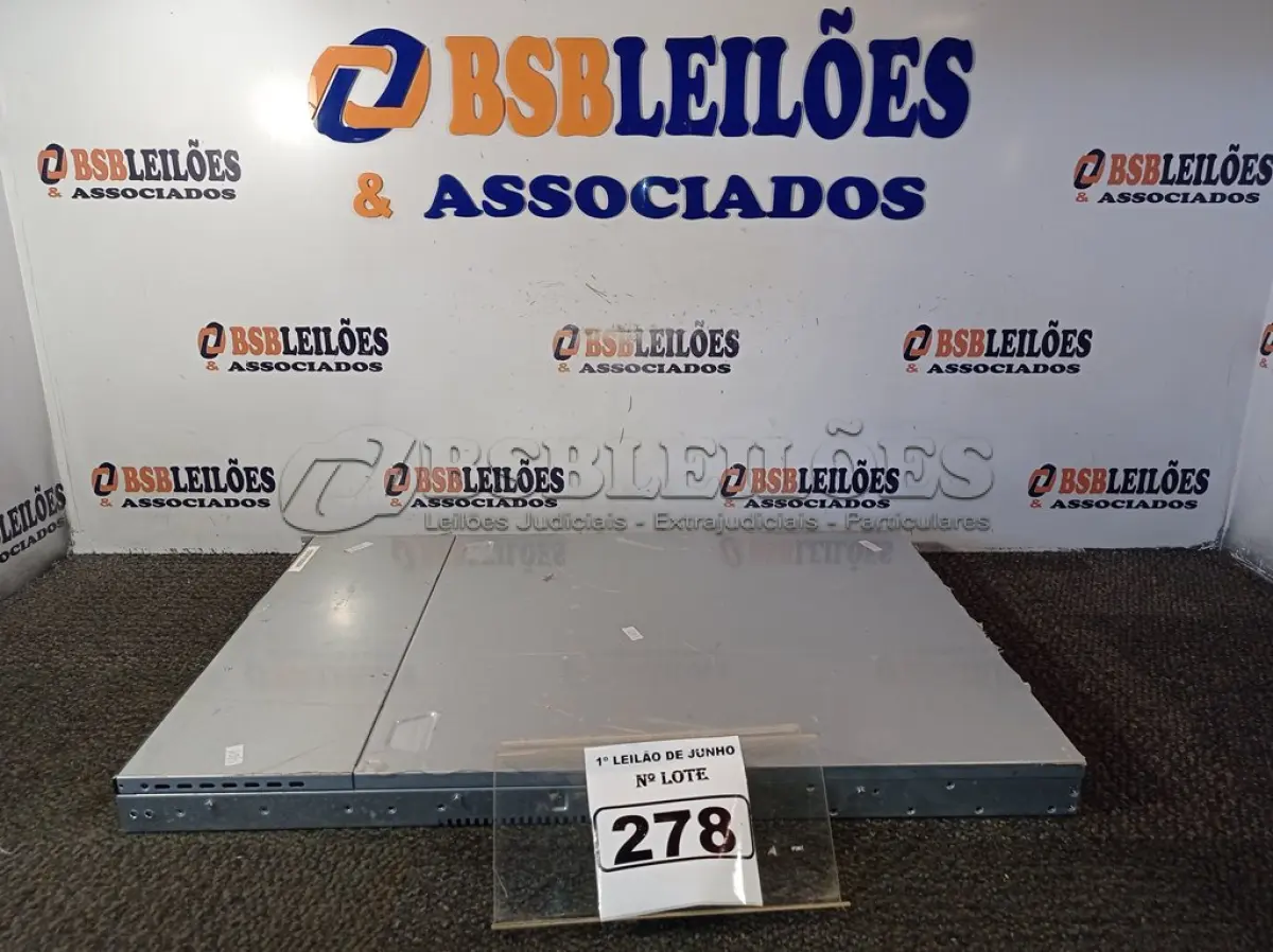LOTE 278 - 01 SERVIDOR DDR3. (NO ESTADO) ATENÇÃO! FAZER A VISITAÇÃO ANTES DE ARREMATAR, NÃO SABEMOS SE FUNCIONA. LEILÃO NÃO TEM GARANTIA E NEM DEVOLUÇÃO, SUJEITO A POSSÍVEIS AVARIAS VISÍVEIS/OCULTAS E/OU AUSÊNCIA DE COMPONENTES.