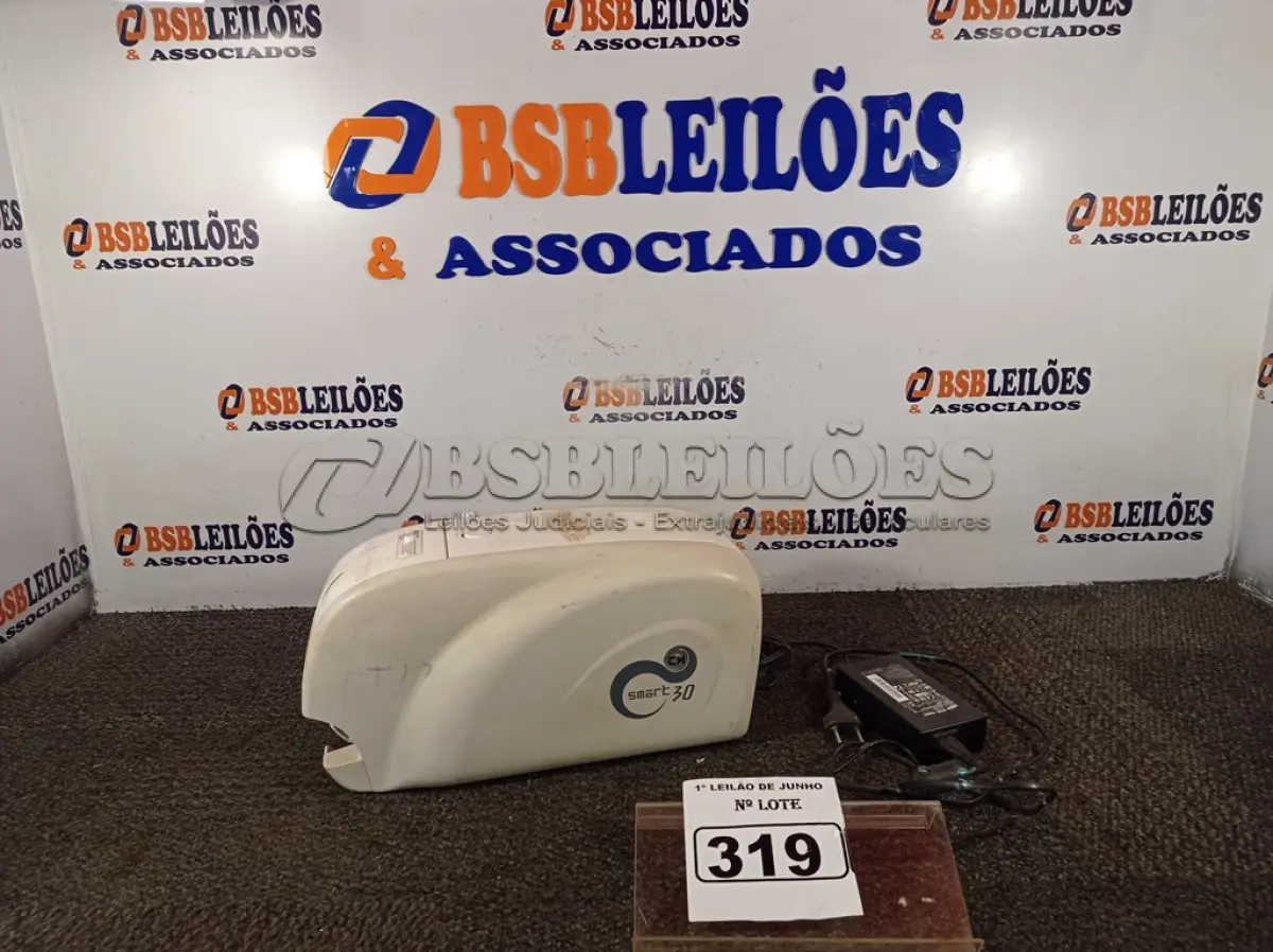 LOTE 319 - 01 IMPRESSORA PARA CARTÃO COM FONTE COM AVARIAS. (NO ESTADO) ATENÇÃO! FAZER A VISITAÇÃO ANTES DE ARREMATAR, NÃO SABEMOS SE FUNCIONA. LEILÃO NÃO TEM GARANTIA E NEM DEVOLUÇÃO, SUJEITO A POSSÍVEIS AVARIAS VISÍVEIS/OCULTAS E/OU AUSÊNCIA DE COMPONENTES.