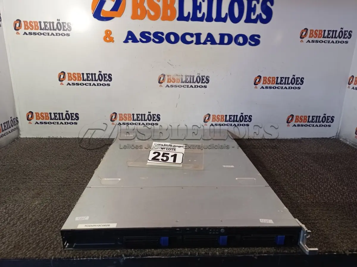 LOTE 251 - 01 SERVIDOR DDR3. (NO ESTADO) ATENÇÃO! FAZER A VISITAÇÃO ANTES DE ARREMATAR, NÃO SABEMOS SE FUNCIONA. LEILÃO NÃO TEM GARANTIA E NEM DEVOLUÇÃO, SUJEITO A POSSÍVEIS AVARIAS VISÍVEIS/OCULTAS E/OU AUSÊNCIA DE COMPONENTES.