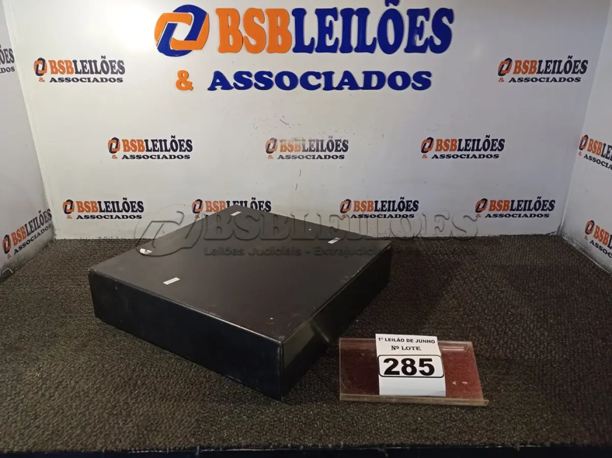 LOTE 285 - 01 CAIXA REGISTRADORA PARA DINHEIRO MANUAL. (NO ESTADO) ATENÇÃO! FAZER A VISITAÇÃO ANTES DE ARREMATAR, NÃO SABEMOS SE FUNCIONA. LEILÃO NÃO TEM GARANTIA E NEM DEVOLUÇÃO, SUJEITO A POSSÍVEIS AVARIAS VISÍVEIS/OCULTAS E/OU AUSÊNCIA DE COMPONENTES.