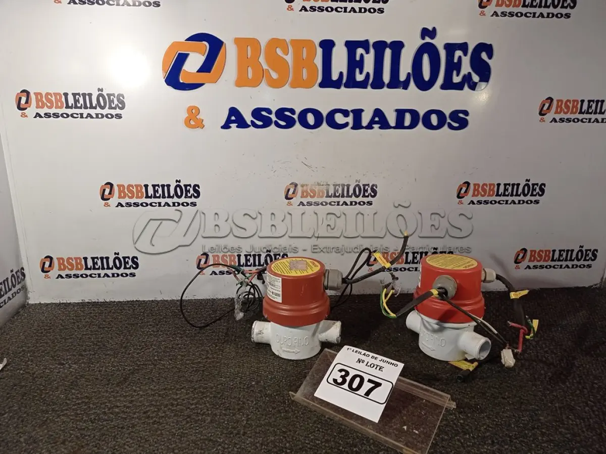 LOTE 307 - 02 AQUECEDORES PARA BANHEIRA. (NO ESTADO) ATENÇÃO! FAZER A VISITAÇÃO ANTES DE ARREMATAR, NÃO SABEMOS SE FUNCIONA. LEILÃO NÃO TEM GARANTIA E NEM DEVOLUÇÃO, SUJEITO A POSSÍVEIS AVARIAS VISÍVEIS/OCULTAS E/OU AUSÊNCIA DE COMPONENTES.
