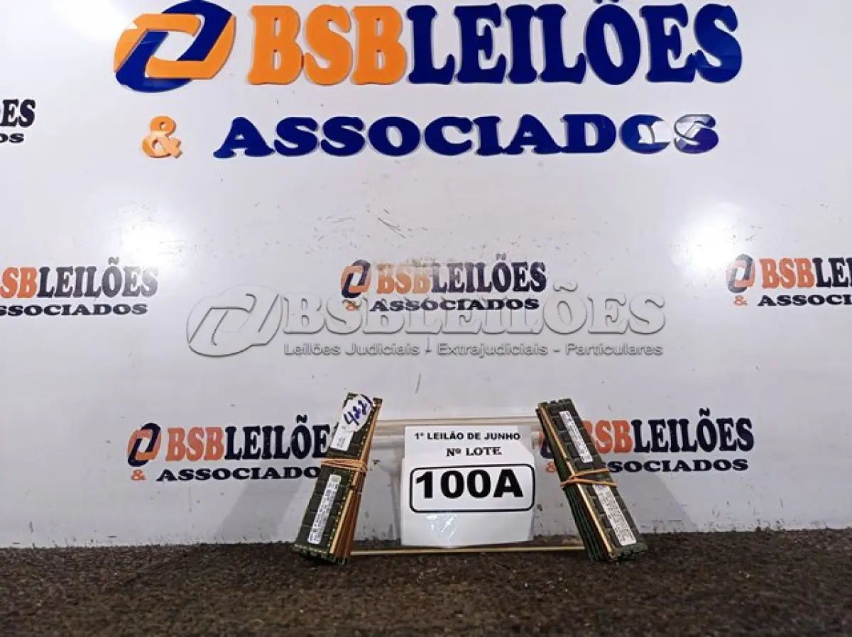 LOTE 100 - 12 PENTES DE MEMORIAS PARA SERVIDORES DE 8GB CADA DDR3. (NO ESTADO) ATENÇÃO! FAZER A VISITAÇÃO ANTES DE ARREMATAR, NÃO SABEMOS SE FUNCIONA. LEILÃO NÃO TEM GARANTIA E NEM DEVOLUÇÃO, SUJEITO A POSSÍVEIS AVARIAS VISÍVEIS/OCULTAS E/OU AUSÊNCIA DE COMPONENTES.