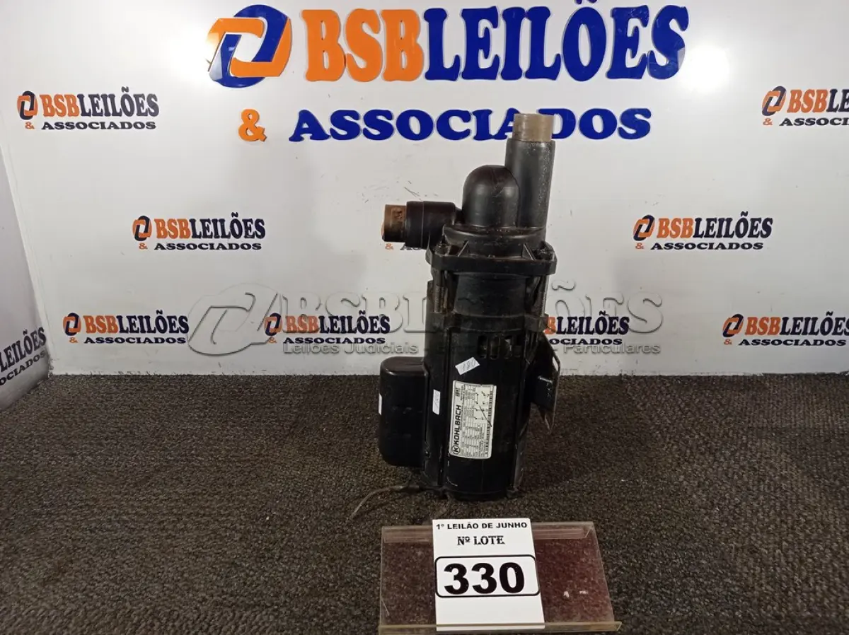 LOTE 330 - 01 MOTOR DE INDUÇÃO MONOFÁSICO DE GAIOLA 220V COM AVARIAS. (NO ESTADO) ATENÇÃO! FAZER A VISITAÇÃO ANTES DE ARREMATAR, NÃO SABEMOS SE FUNCIONA. LEILÃO NÃO TEM GARANTIA E NEM DEVOLUÇÃO, SUJEITO A POSSÍVEIS AVARIAS VISÍVEIS/OCULTAS E/OU AUSÊNCIA DE COMPONENTES.