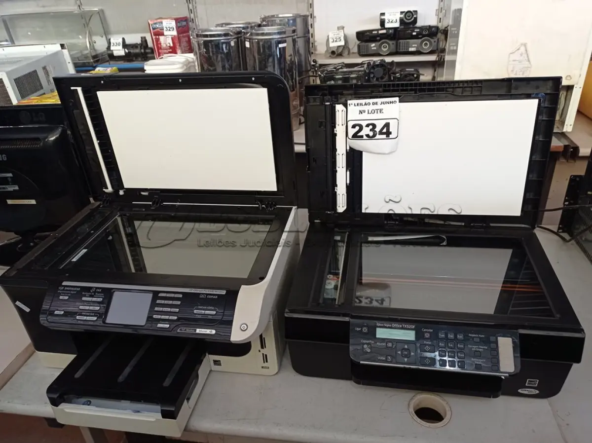 LOTE 234 - 02 IMPRESSORAS, SENDO 01 MARCA HP E 01 MARCA EPSON. (NO ESTADO) ATENÇÃO! FAZER A VISITAÇÃO ANTES DE ARREMATAR, NÃO SABEMOS SE FUNCIONA. LEILÃO NÃO TEM GARANTIA E NEM DEVOLUÇÃO, SUJEITO A POSSÍVEIS AVARIAS VISÍVEIS/OCULTAS E/OU AUSÊNCIA DE COMPONENTES.