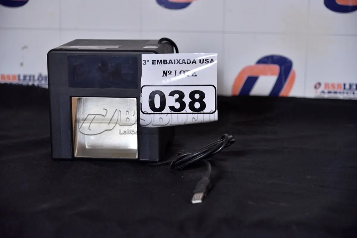 LOTE 038 - 01 SCANNER DE LEITURA DIGITAL USB. (OPTICAL DIGITAL SCANNER) AV9704X (NO ESTADO)