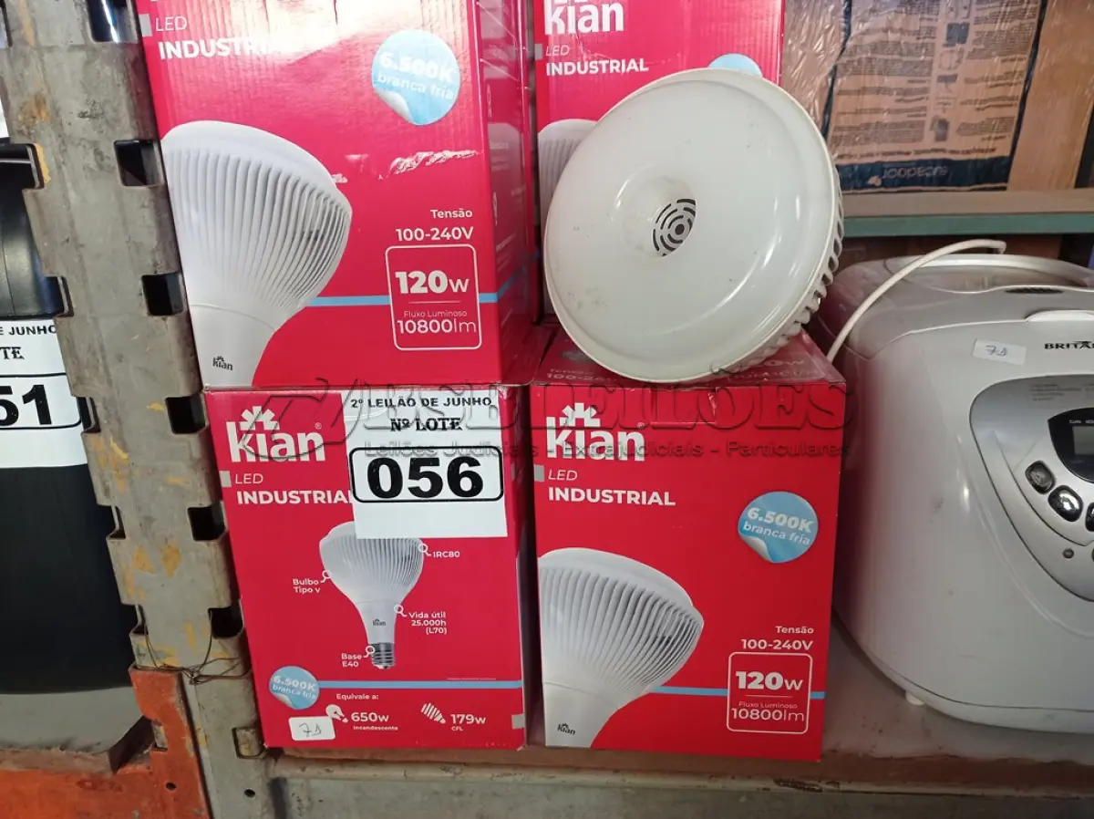 LOTE 056 - 01 LOTE COM 10 LÂMPADAS DE LED INDUSTRIAL 6.500K BRANCA FRIA DE 120W CADA. (NO ESTADO) ATENÇÃO! FAZER A VISITAÇÃO ANTES DE ARREMATAR, NÃO SABEMOS SE FUNCIONA. LEILÃO NÃO TEM GARANTIA E NEM DEVOLUÇÃO, SUJEITO A POSSÍVEIS AVARIAS VISÍVEIS/OCULTAS E/OU AUSÊNCIA DE COMPONENTES.