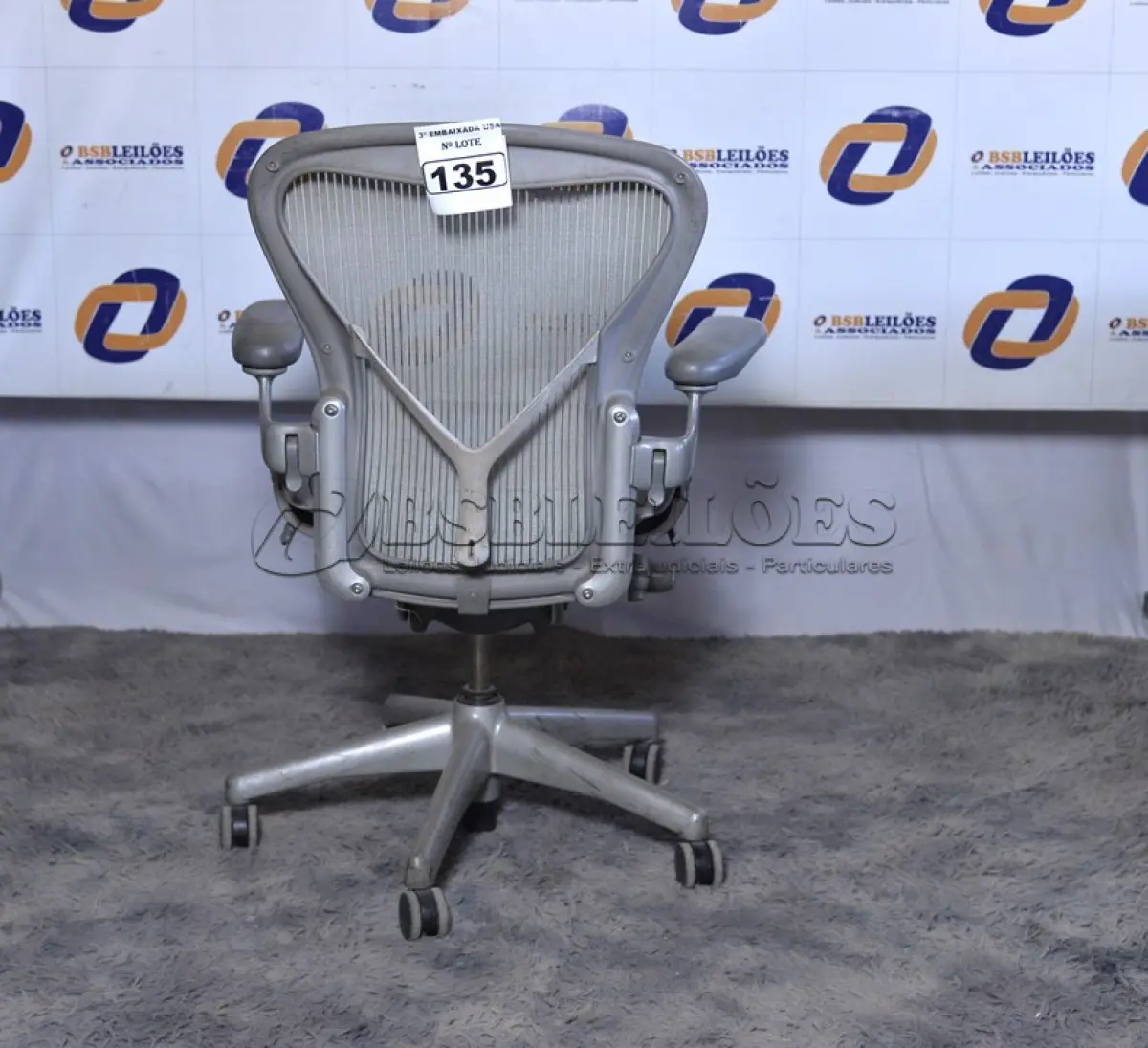 LOTE 135 - 01 CADEIRA HERMAN MILLER DE ESCRITÓRIO . (OFICE CHAIR) (NO ESTADO)0000039