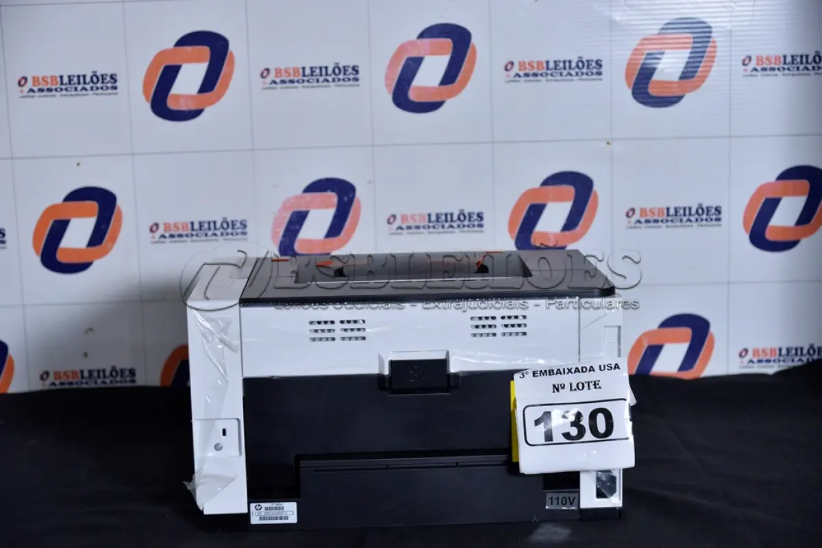 LOTE 130 - 01 IMPRESSORA LASERJET CP1025 COLOR MARCA HP. (NO ESTADO) BRCSH2R9TV
