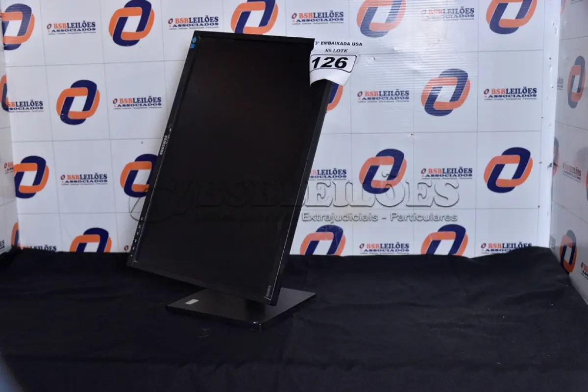 LOTE 126 - 01 MONITOR 22’’ LCD SEM O PÉ MARCA SAMSUNG. (NO ESTADO) AV9706F