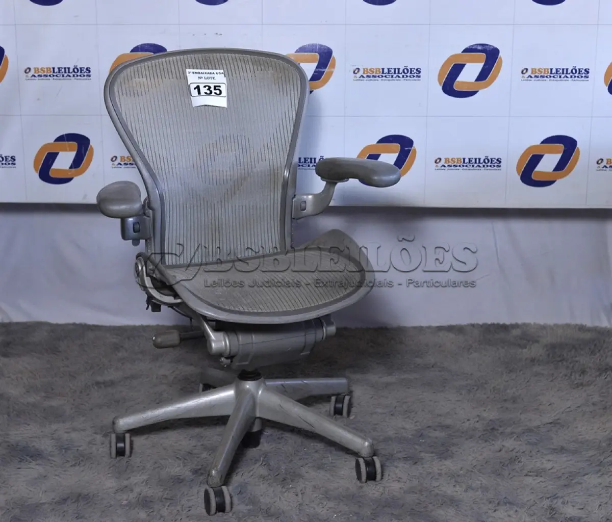 LOTE 135 - 01 CADEIRA HERMAN MILLER DE ESCRITÓRIO . (OFICE CHAIR) (NO ESTADO)0000039