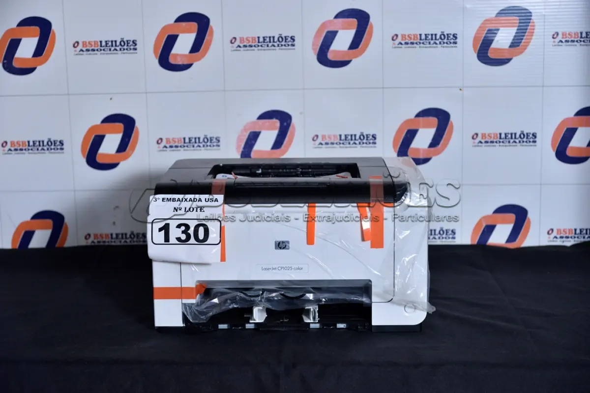 LOTE 130 - 01 IMPRESSORA LASERJET CP1025 COLOR MARCA HP. (NO ESTADO) BRCSH2R9TV