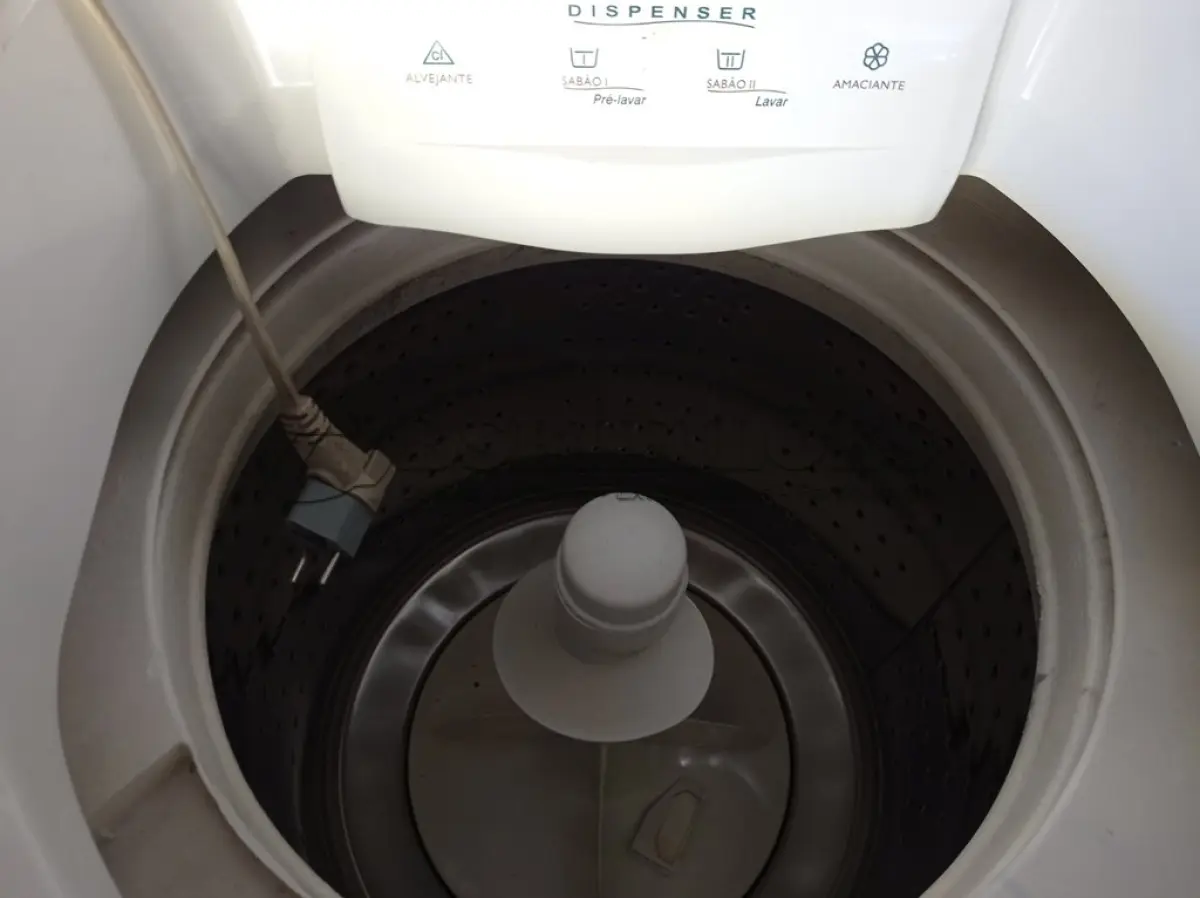 LOTE 267 - 01 MÁQUINA DE LAVAR ROUPAS 8KG MARCA BRASTEMP. (NO ESTADO) ATENÇÃO! FAZER A VISITAÇÃO ANTES DE ARREMATAR, NÃO SABEMOS SE FUNCIONA. LEILÃO NÃO TEM GARANTIA E NEM DEVOLUÇÃO, SUJEITO A POSSÍVEIS AVARIAS VISÍVEIS/OCULTAS E/OU AUSÊNCIA DE COMPONENTES.