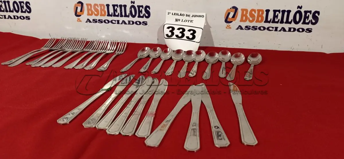 LOTE 333 - 01 LOTE COM 10 GARFOS, 10 FACAS E 10 COLHERES DE SOBREMESA. (NO ESTADO) ATENÇÃO! FAZER A VISITAÇÃO ANTES DE ARREMATAR, NÃO SABEMOS SE FUNCIONA. LEILÃO NÃO TEM GARANTIA E NEM DEVOLUÇÃO, SUJEITO A POSSÍVEIS AVARIAS VISÍVEIS/OCULTAS E/OU AUSÊNCIA DE COMPONENTES.