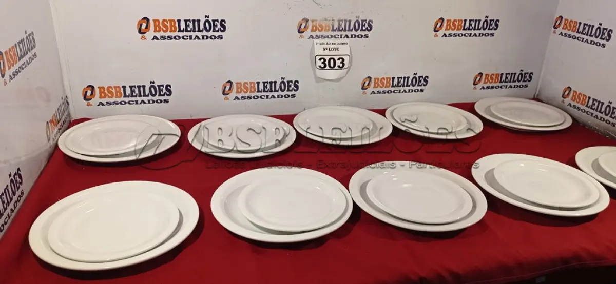 LOTE 303 - 10 PRATOS RASOS E 10 PRATOS DE SOBREMESA. (NO ESTADO) ATENÇÃO! FAZER A VISITAÇÃO ANTES DE ARREMATAR, NÃO SABEMOS SE FUNCIONA. LEILÃO NÃO TEM GARANTIA E NEM DEVOLUÇÃO, SUJEITO A POSSÍVEIS AVARIAS VISÍVEIS/OCULTAS E/OU AUSÊNCIA DE COMPONENTES.