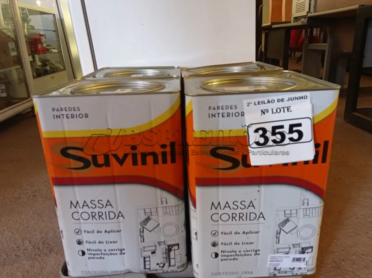 LOTE 355 - 01 LOTE COM 04 LATAS DE MASSA CORRIDA PARA PAREDES INTERIOR CONTENDO 28KG CADA MARCA SUVINIL. (NO ESTADO) ATENÇÃO! FAZER A VISITAÇÃO ANTES DE ARREMATAR, NÃO SABEMOS SE FUNCIONA. LEILÃO NÃO TEM GARANTIA E NEM DEVOLUÇÃO, SUJEITO A POSSÍVEIS AVARIAS VISÍVEIS/OCULTAS E/OU AUSÊNCIA DE COMPONENTES.