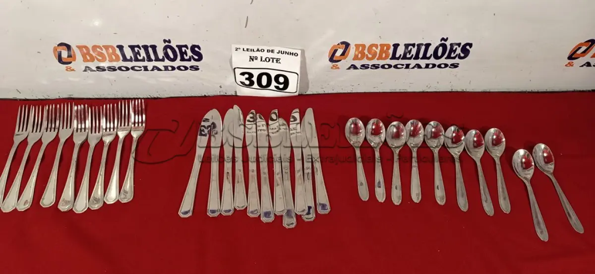 LOTE 309 - 01 LOTE COM 10 GARFOS, 10 FACAS E 10 COLHERES DE SOBREMESA. (NO ESTADO) ATENÇÃO! FAZER A VISITAÇÃO ANTES DE ARREMATAR, NÃO SABEMOS SE FUNCIONA. LEILÃO NÃO TEM GARANTIA E NEM DEVOLUÇÃO, SUJEITO A POSSÍVEIS AVARIAS VISÍVEIS/OCULTAS E/OU AUSÊNCIA DE COMPONENTES.